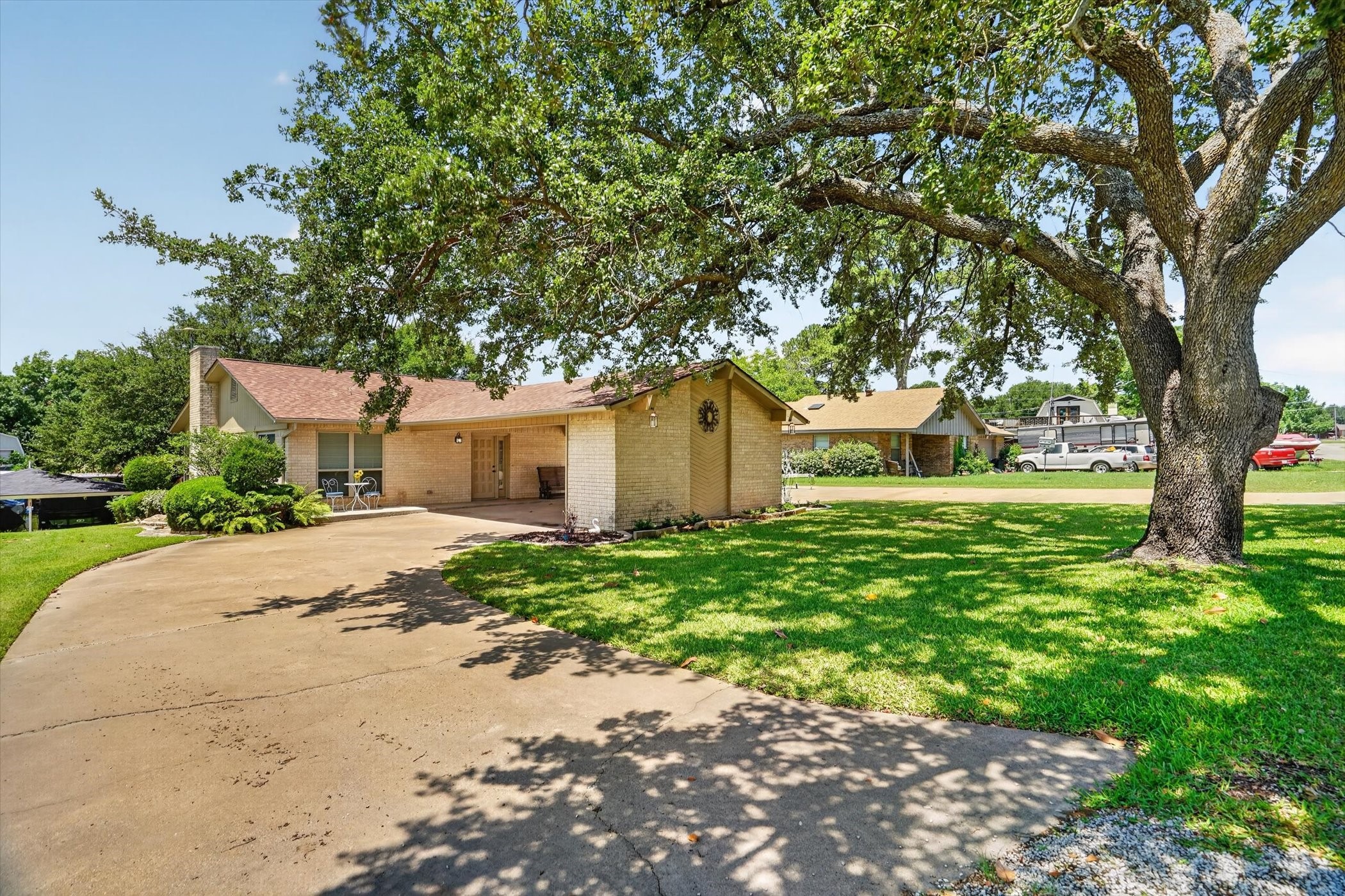 4204 Chaparral Court Granbury TX 76049