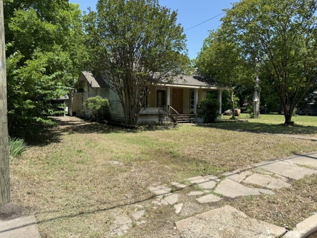 812 W 10th Street Bonham TX 75418