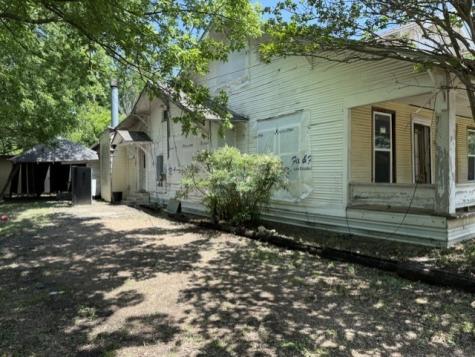 812 W 10th Street Bonham TX 75418