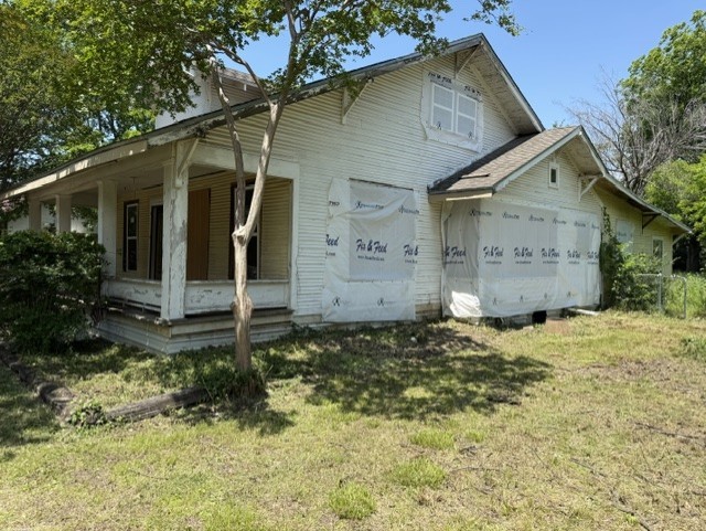 812 W 10th Street Bonham TX 75418
