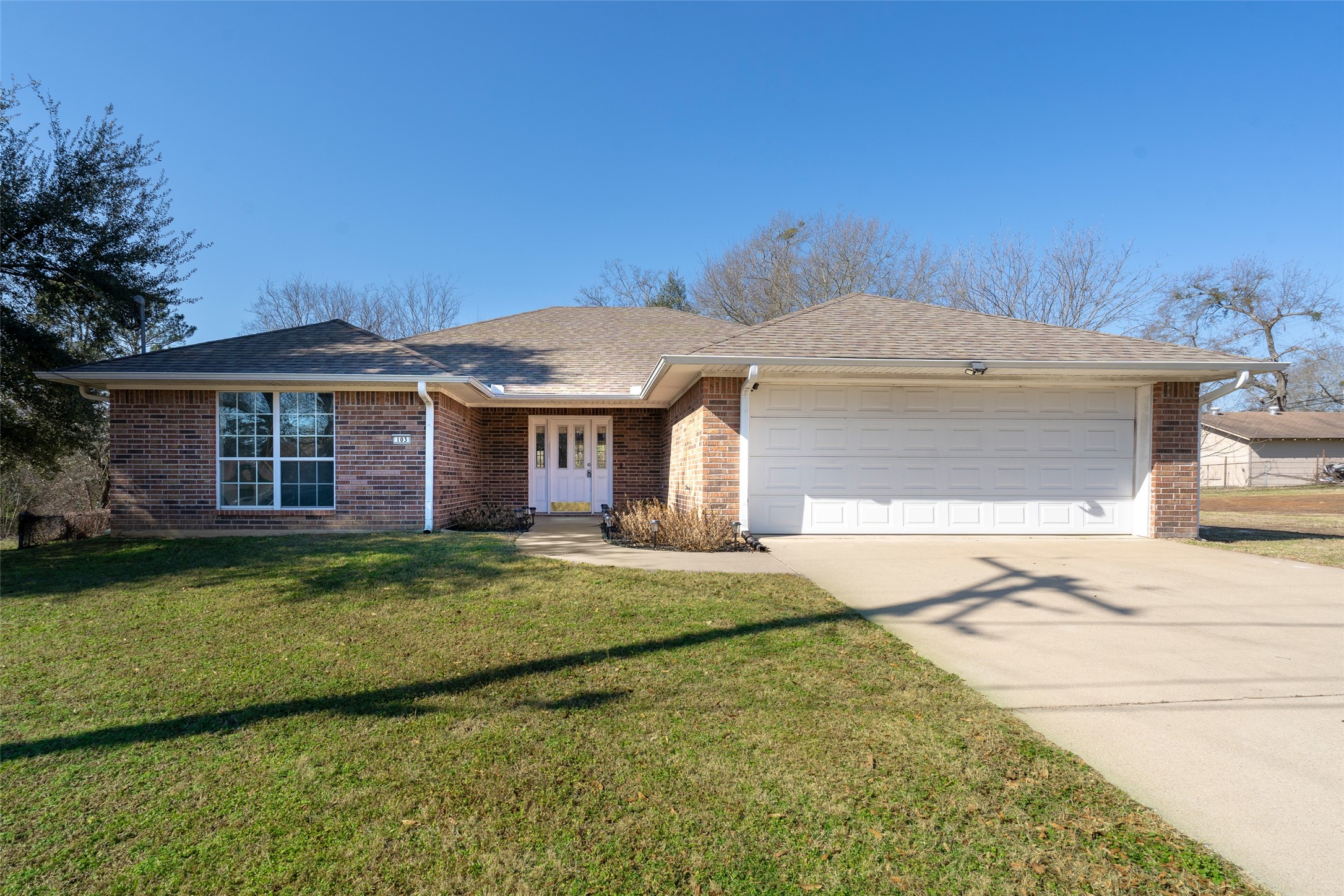 103 Lyle Street Gladewater TX 75647