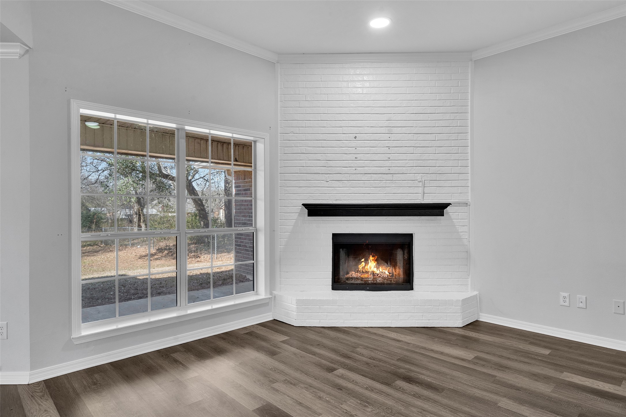 103 Lyle Street Gladewater TX 75647