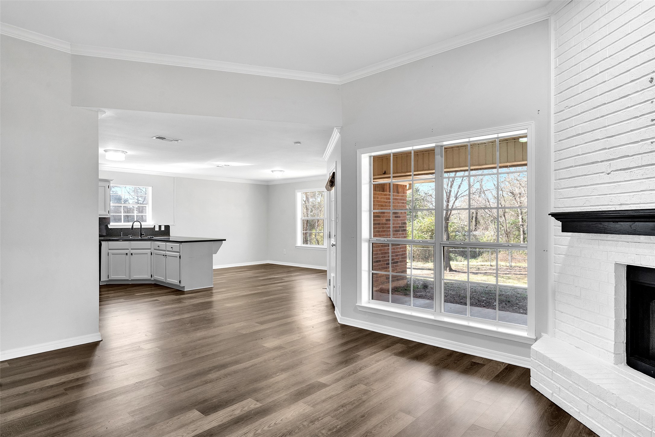 103 Lyle Street Gladewater TX 75647