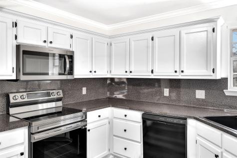 103 Lyle Street Gladewater TX 75647