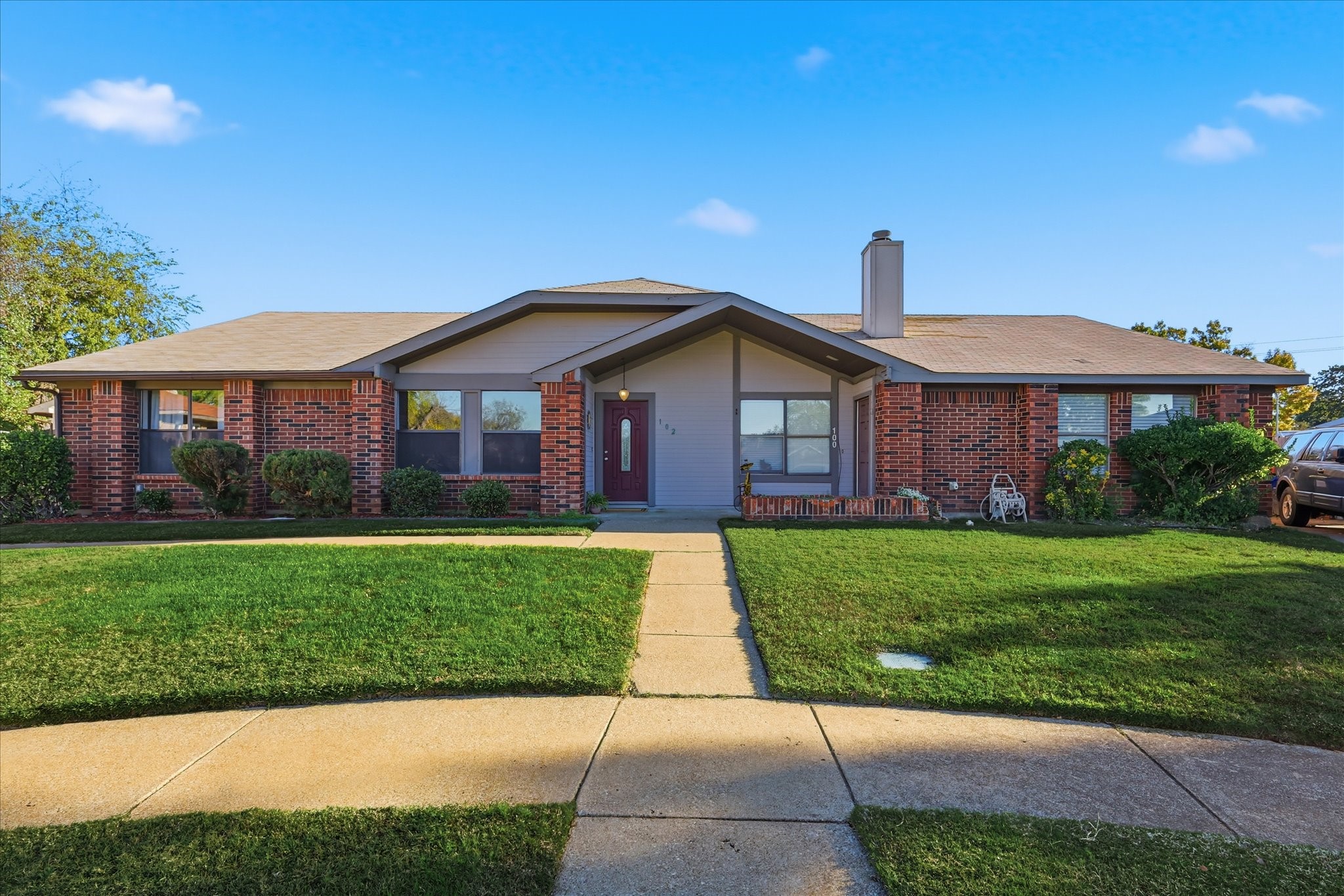 102 Gray Oak Court Euless TX 76039