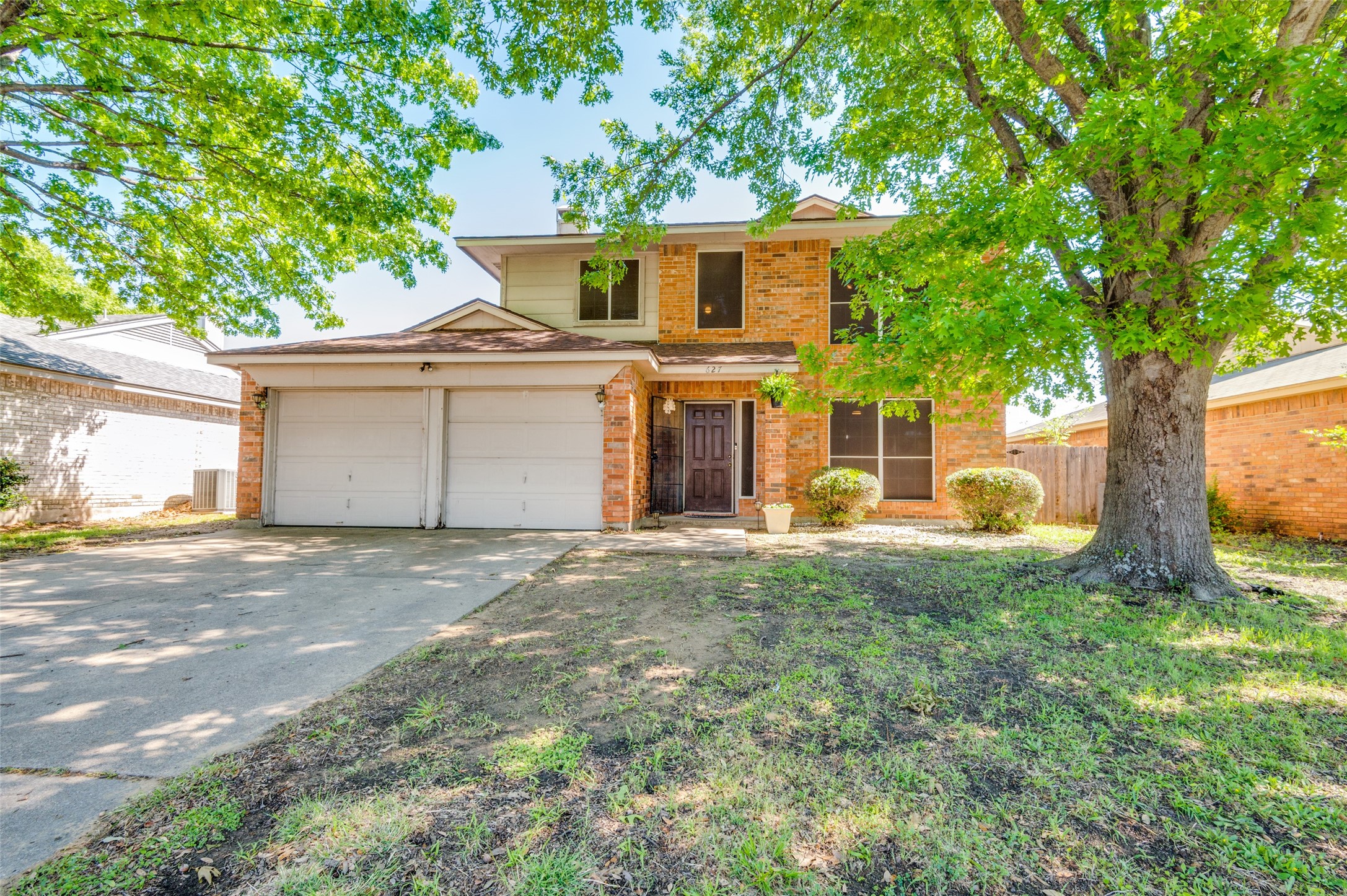 627 Lemon Drive Arlington TX 76018