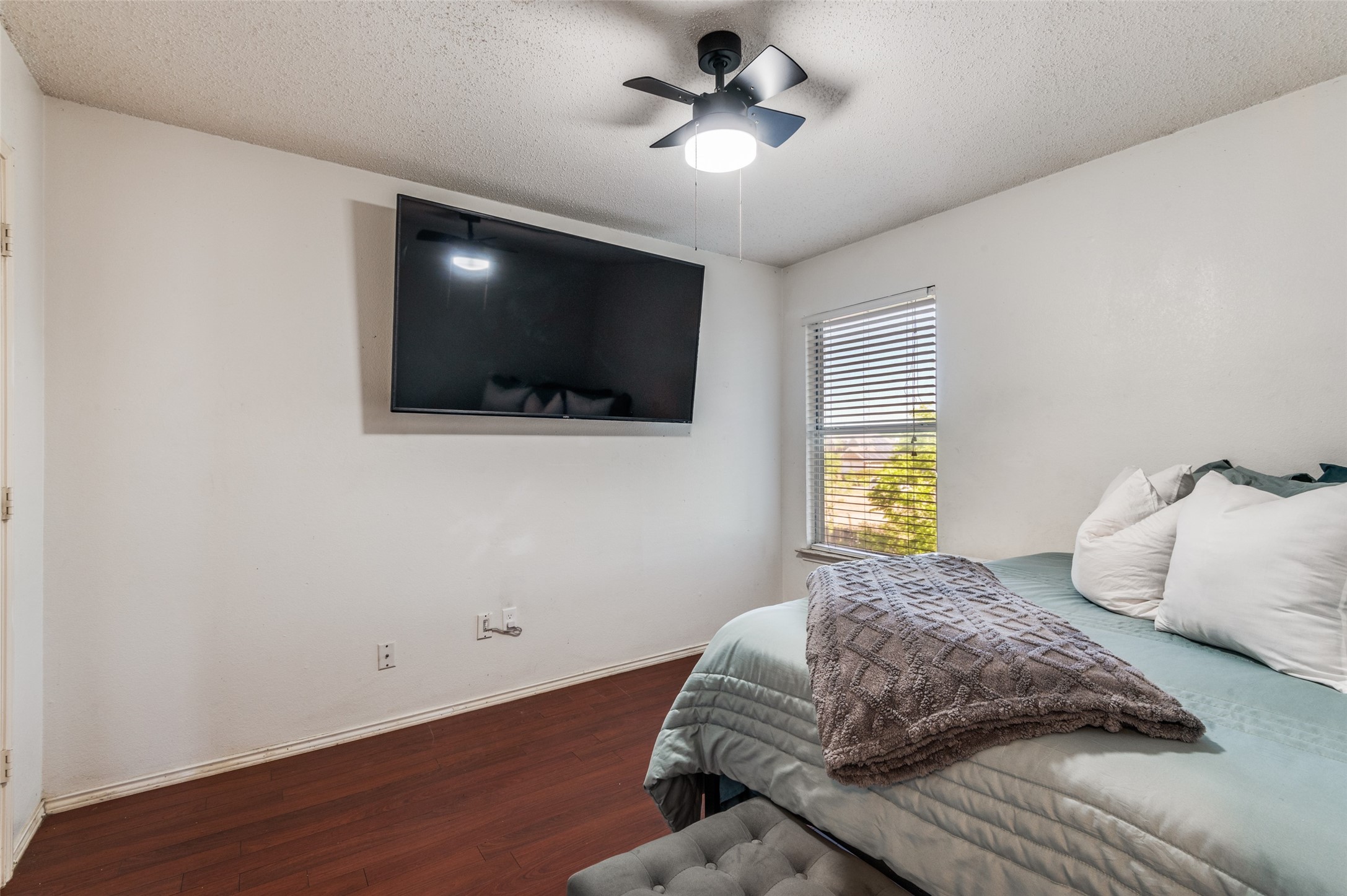627 Lemon Drive Arlington TX 76018