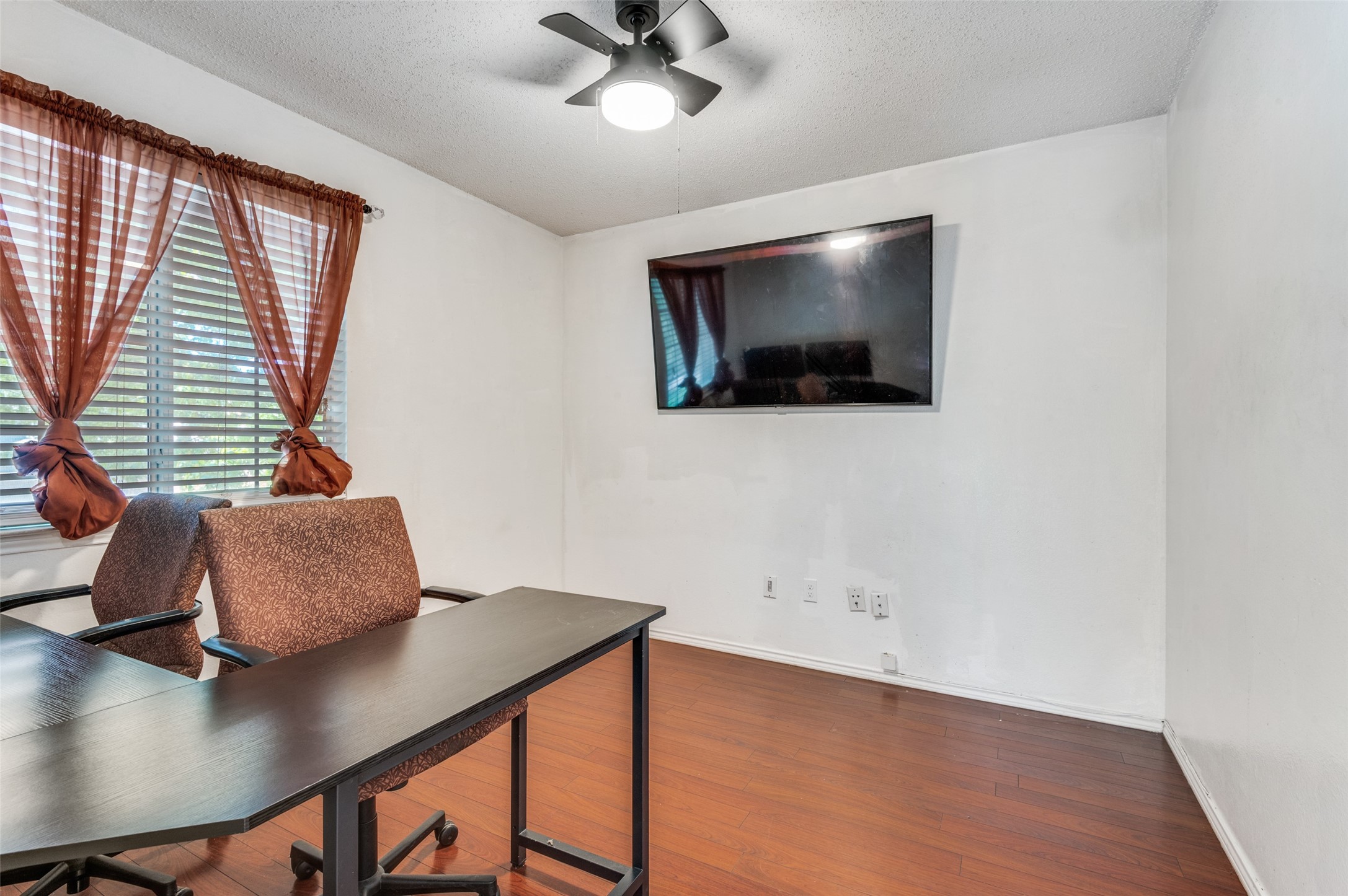 627 Lemon Drive Arlington TX 76018