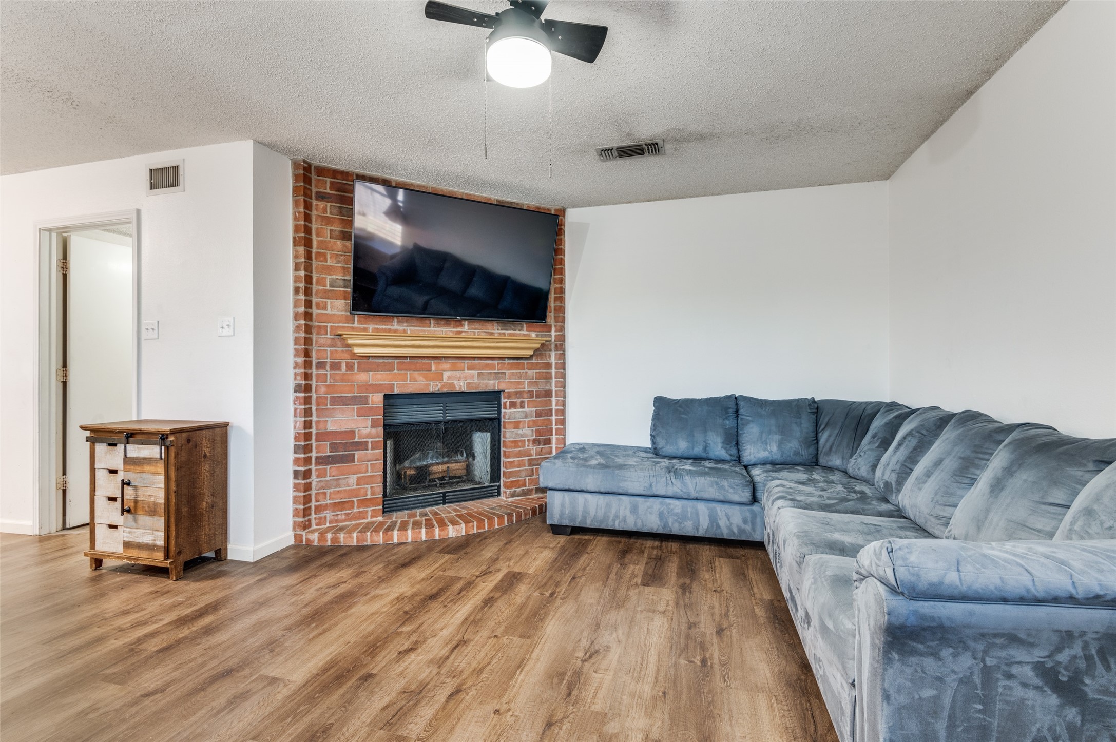 627 Lemon Drive Arlington TX 76018