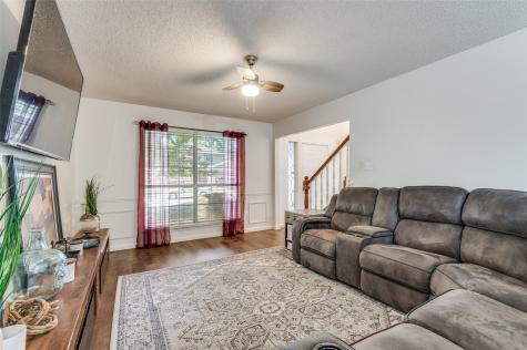 627 Lemon Drive Arlington TX 76018