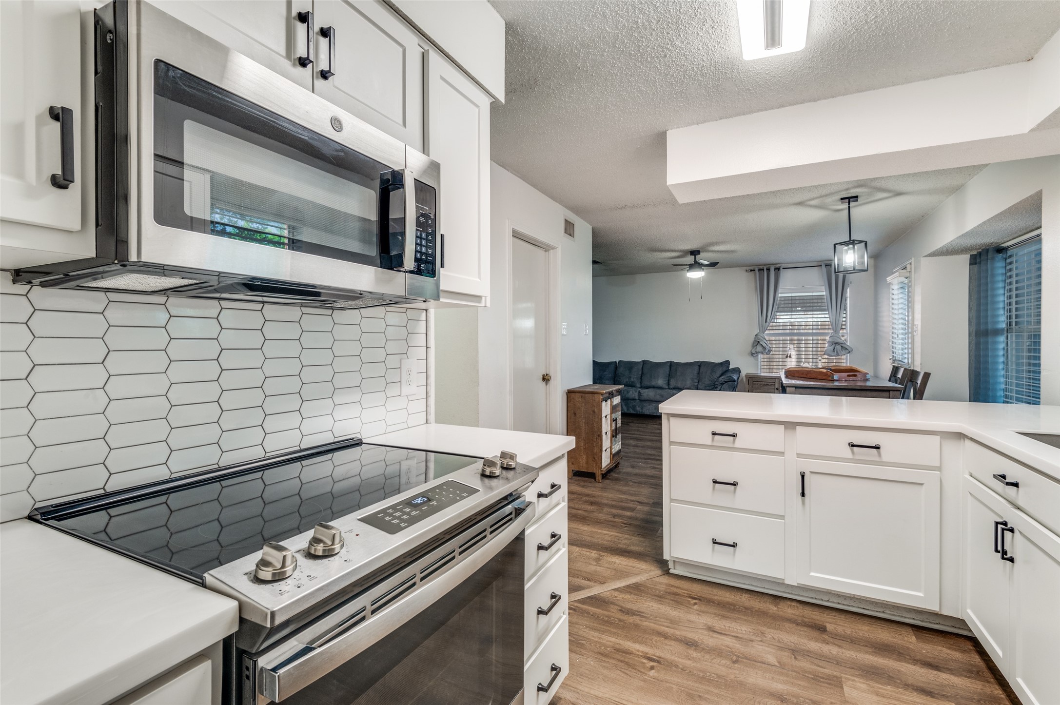 627 Lemon Drive Arlington TX 76018