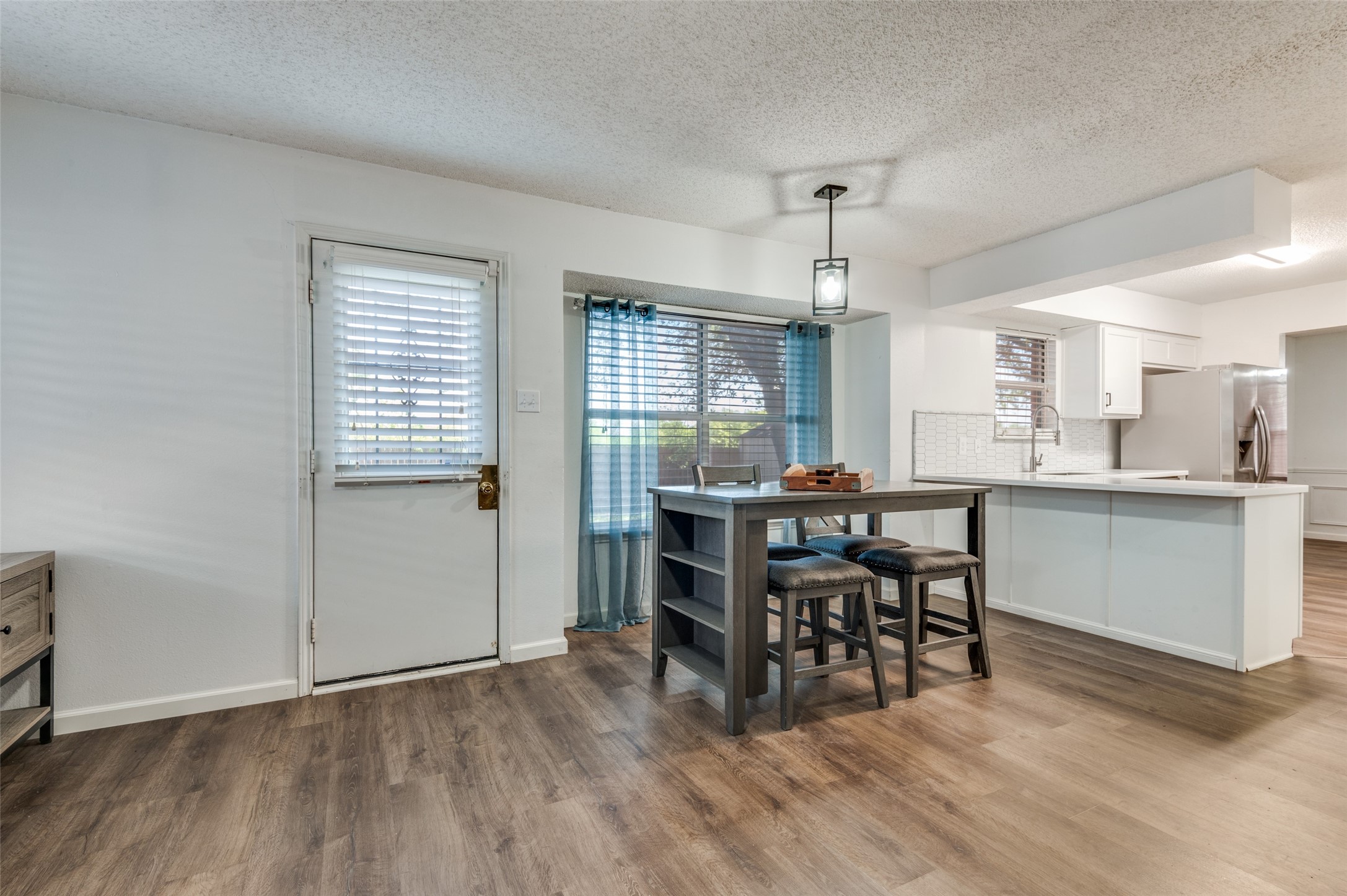 627 Lemon Drive Arlington TX 76018