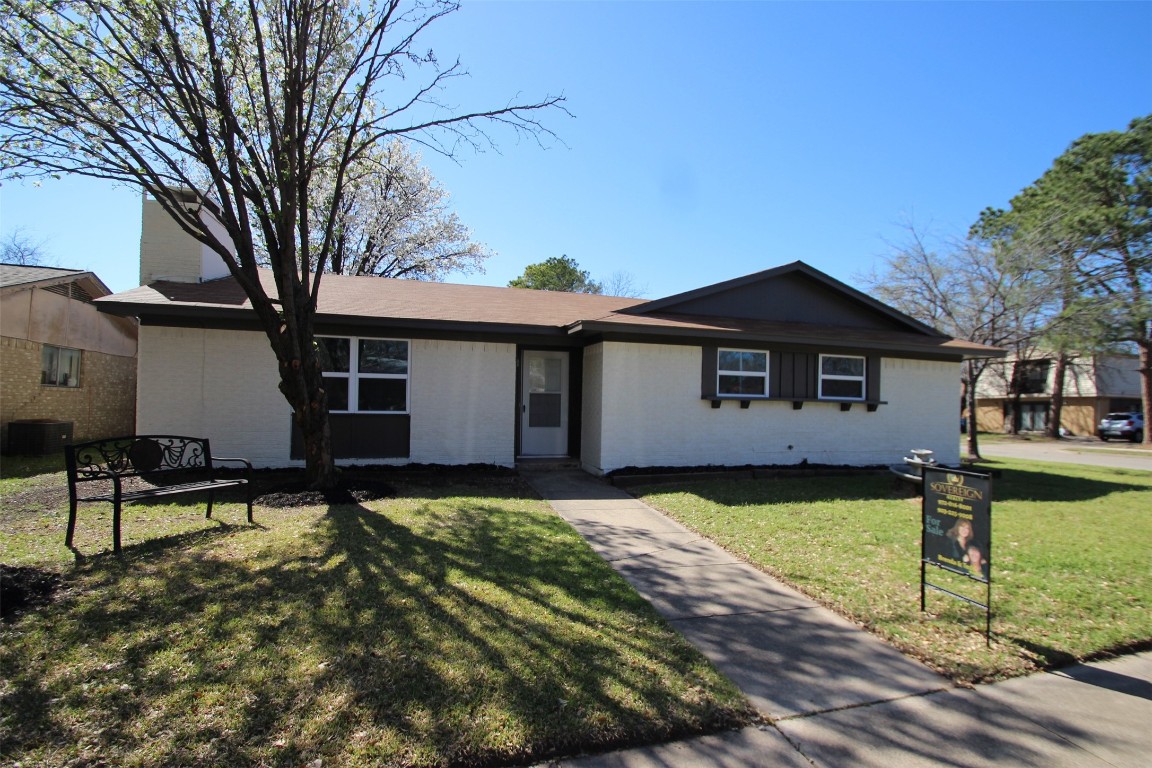 5515 Knights Court Lake Dallas TX 75065