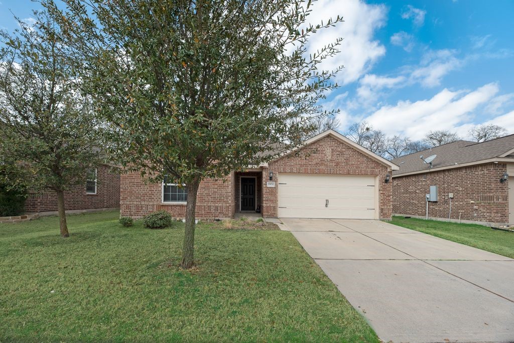 1904 Fairbanks Drive Princeton TX 75407