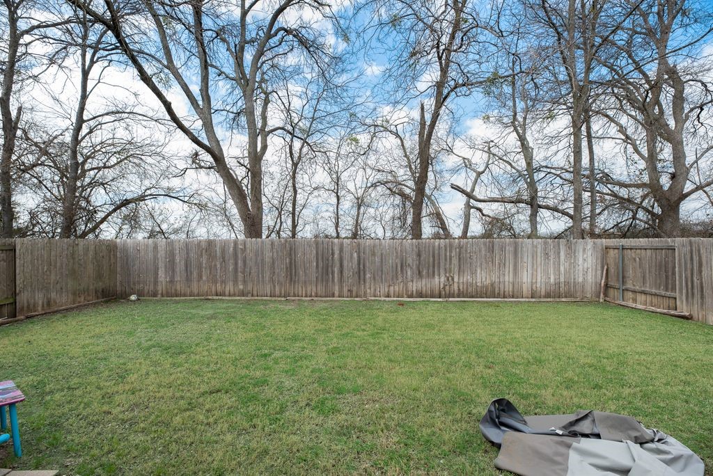 1904 Fairbanks Drive Princeton TX 75407