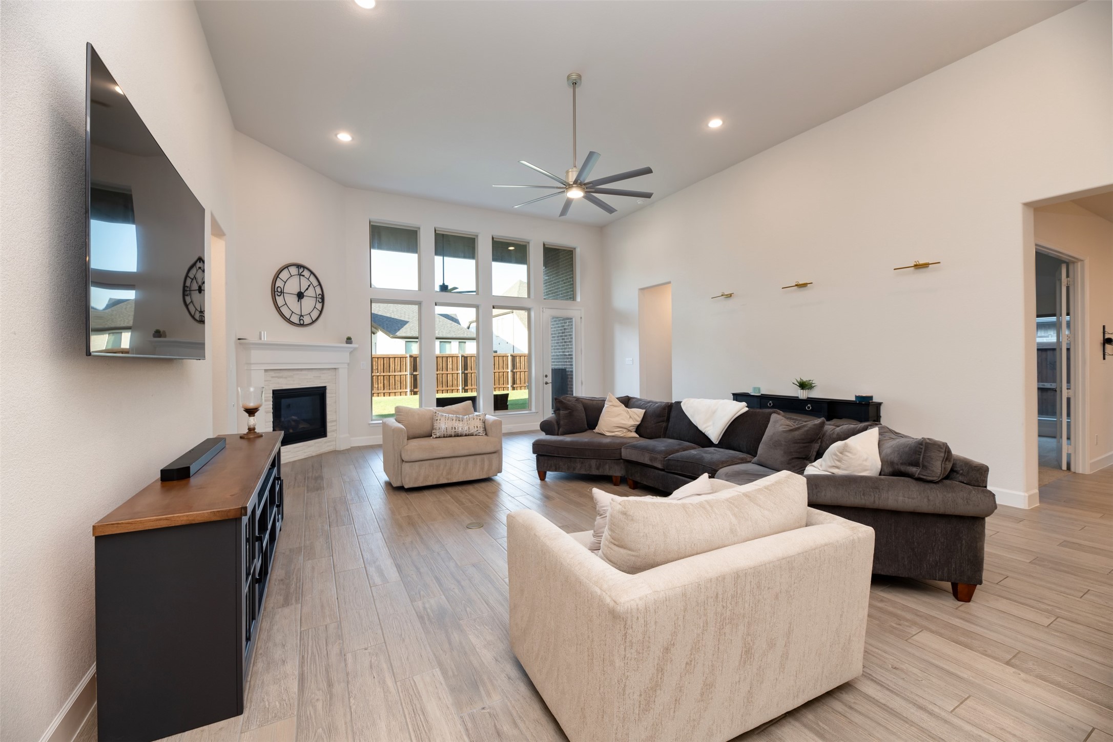 2837 Midlake Drive Midlothian TX 76065