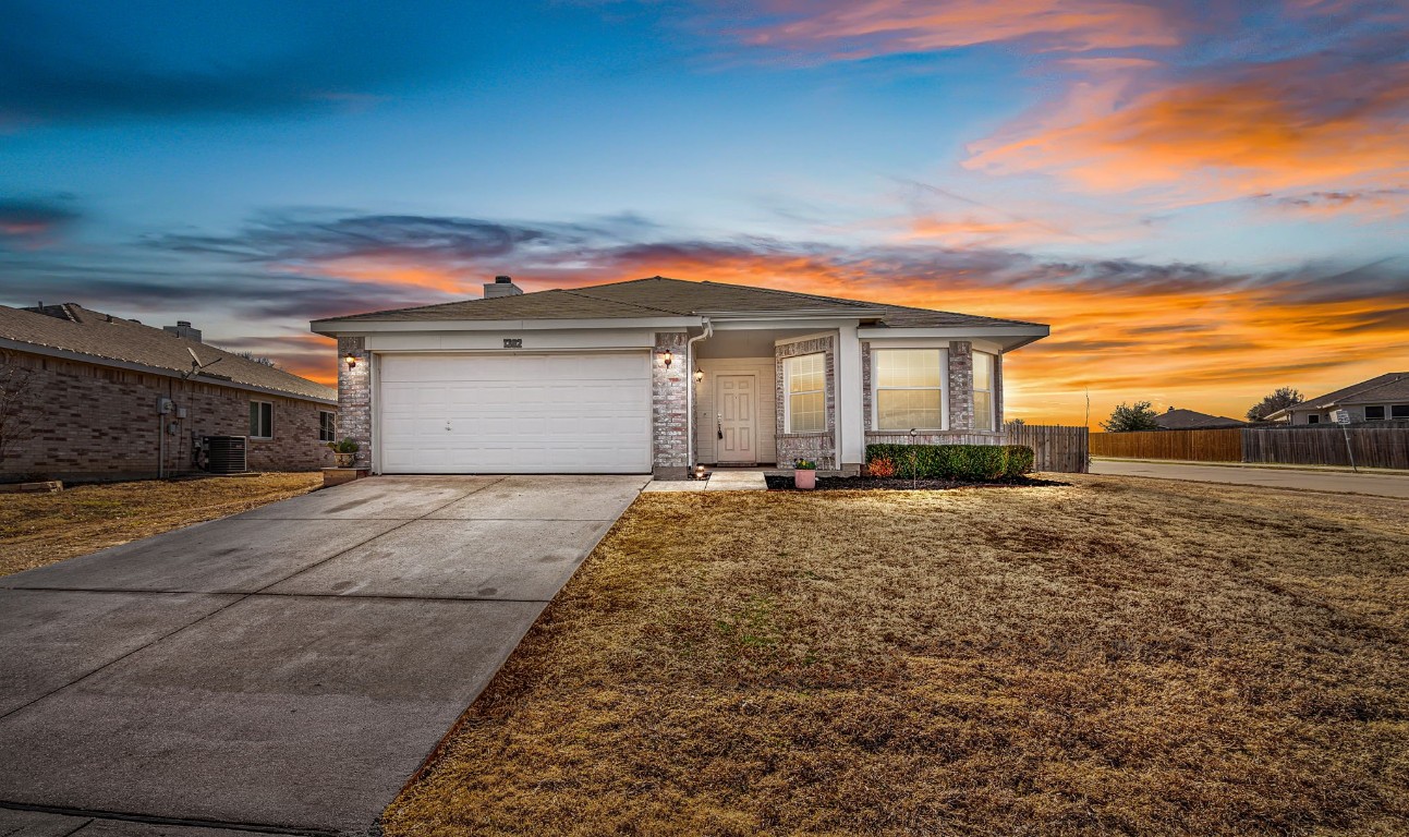 1302 Dakota Trail Krum TX 76249
