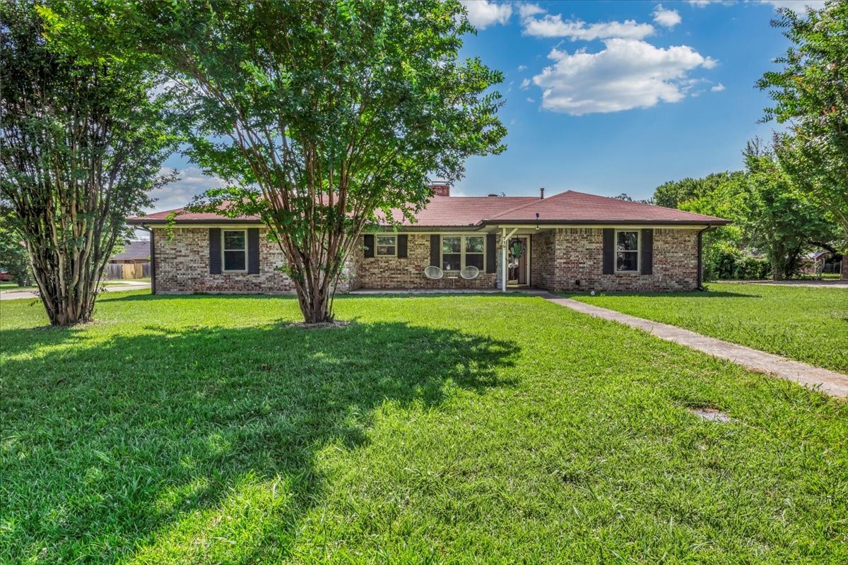 715 42nd Street SW Paris TX 75460