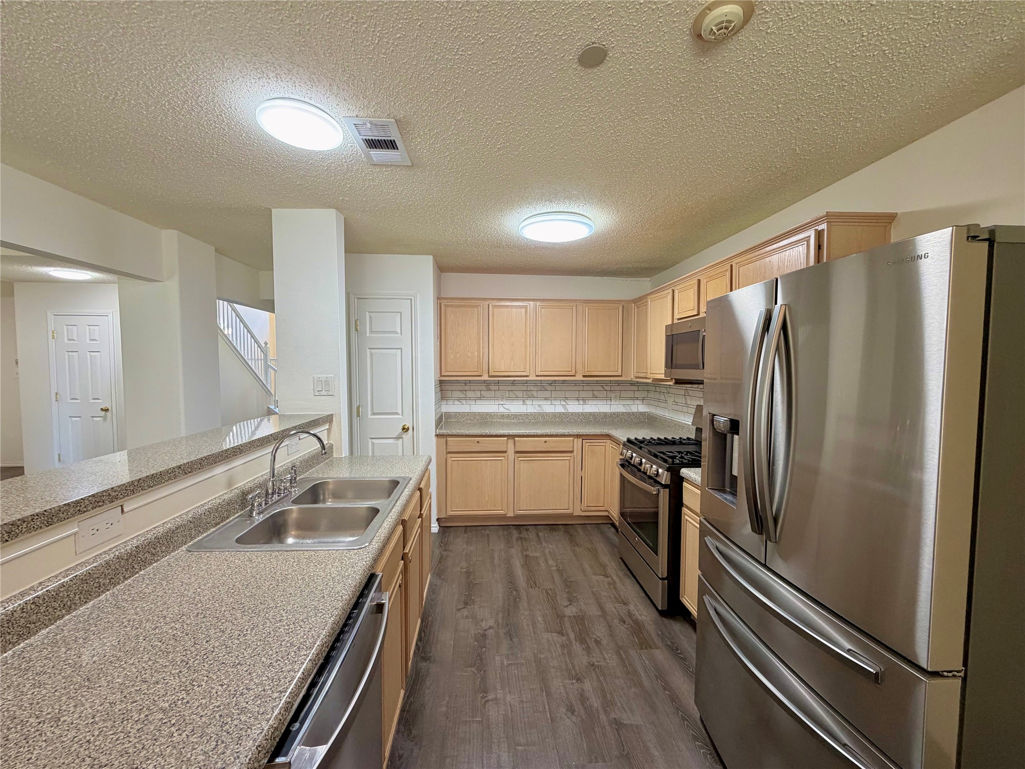 5518 Heathercrest Drive Arlington TX 76018