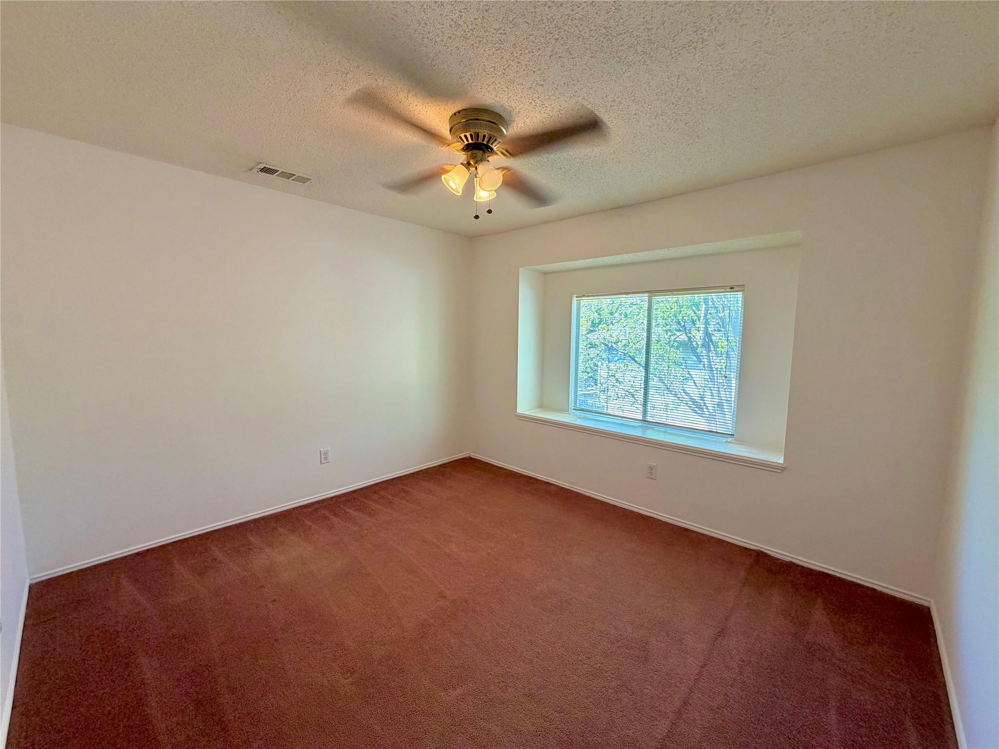 5518 Heathercrest Drive Arlington TX 76018