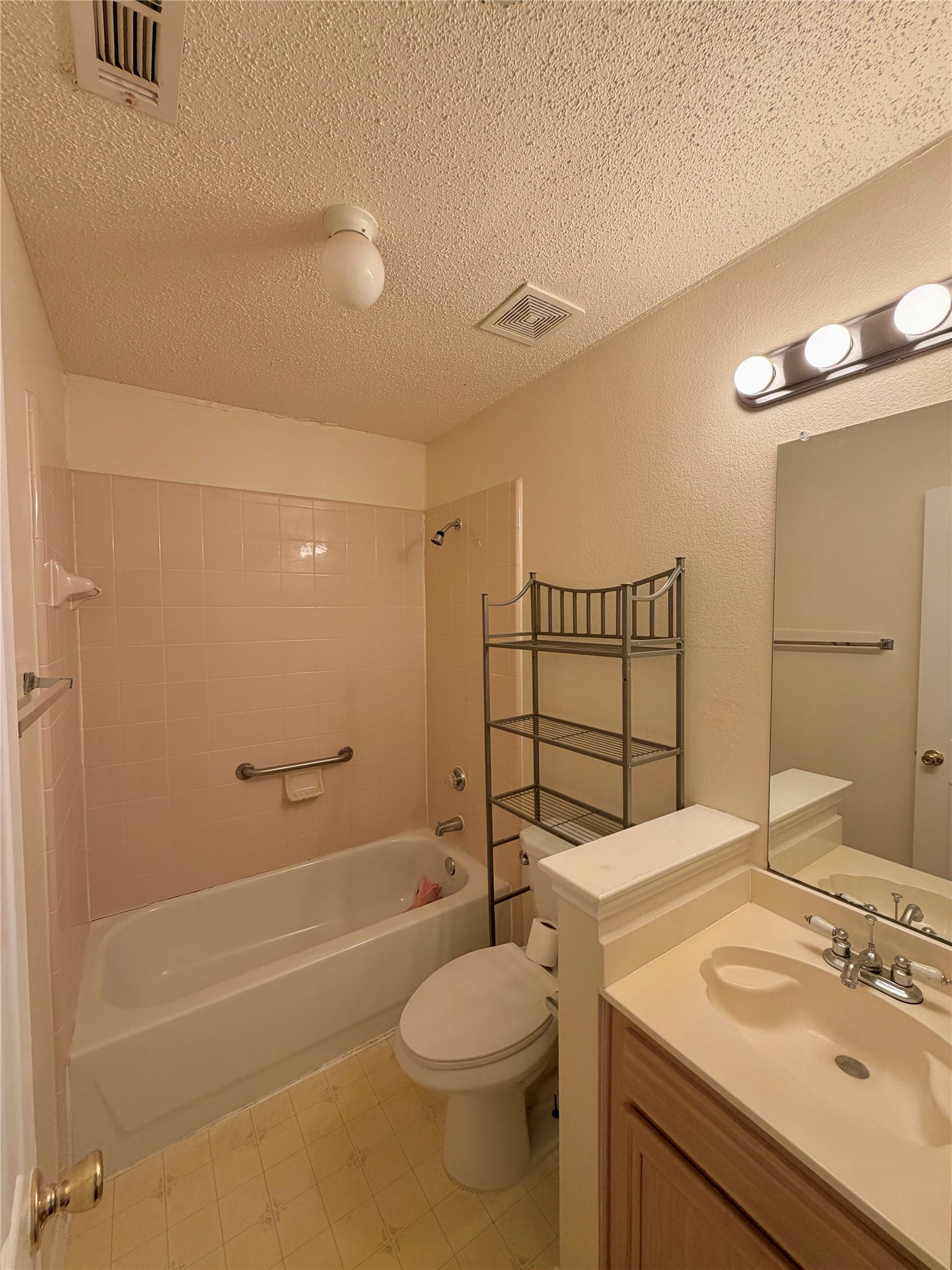 5518 Heathercrest Drive Arlington TX 76018