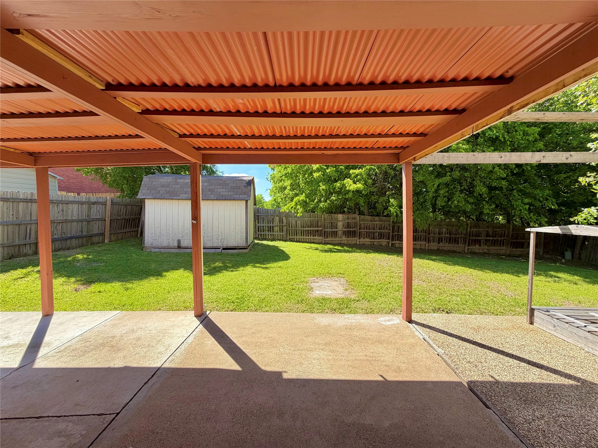 5518 Heathercrest Drive Arlington TX 76018