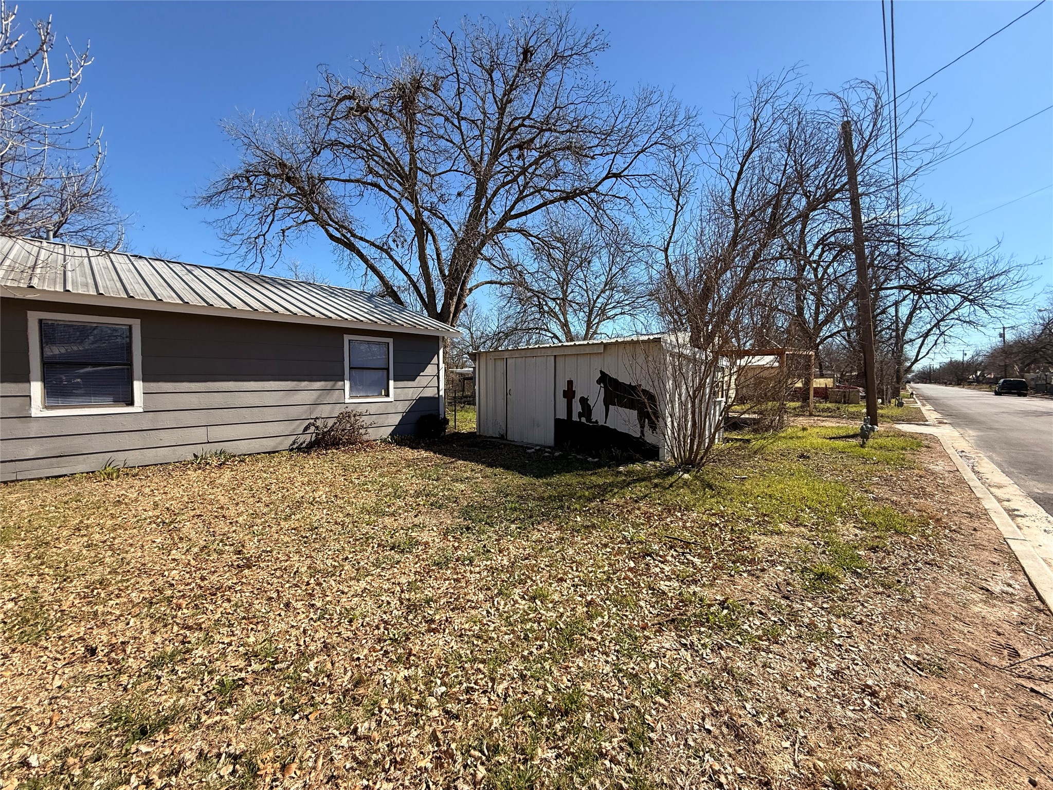 707 N First Street Bangs TX 76823