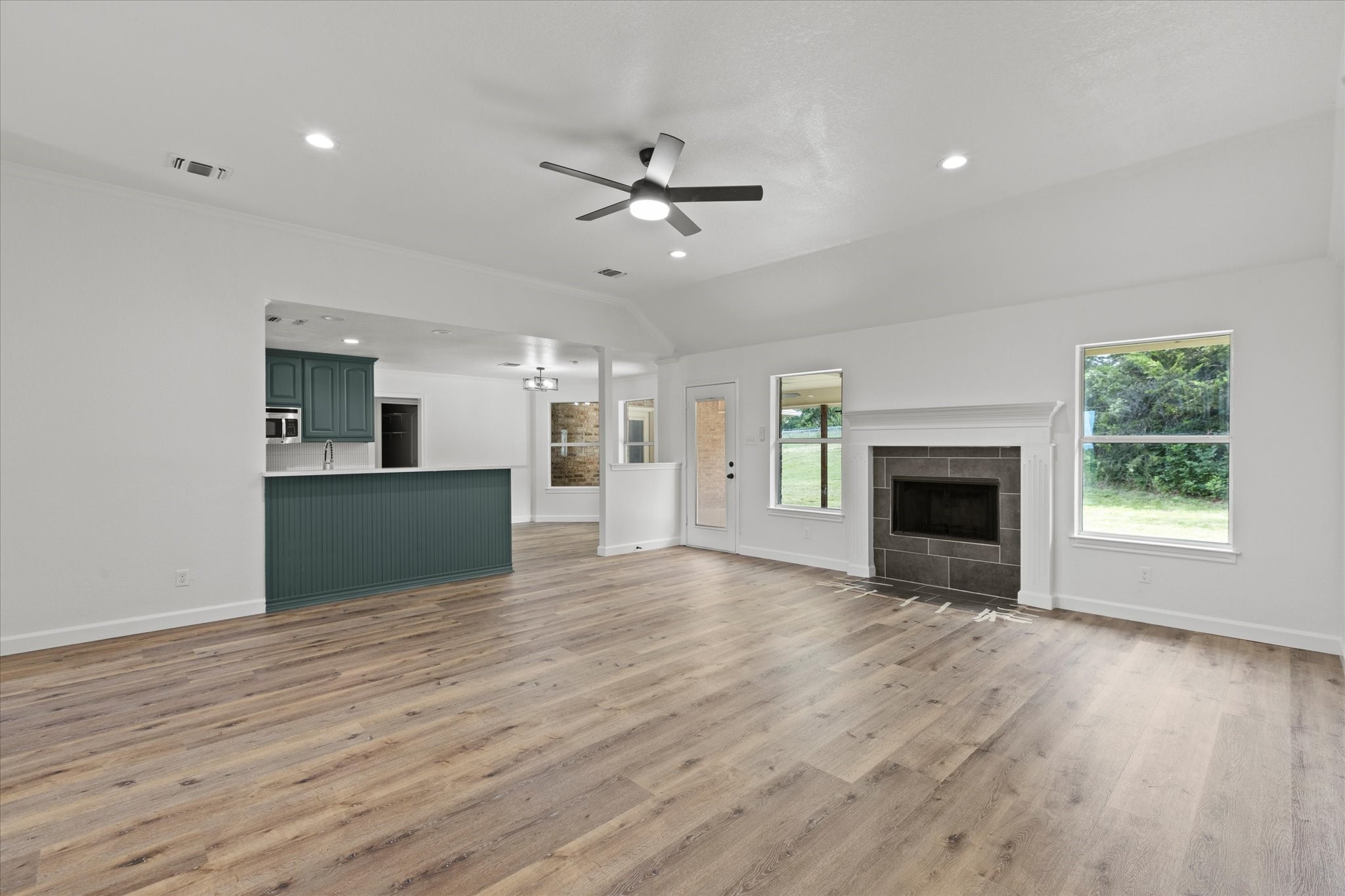 2517 Hayley Drive Weatherford TX 76085