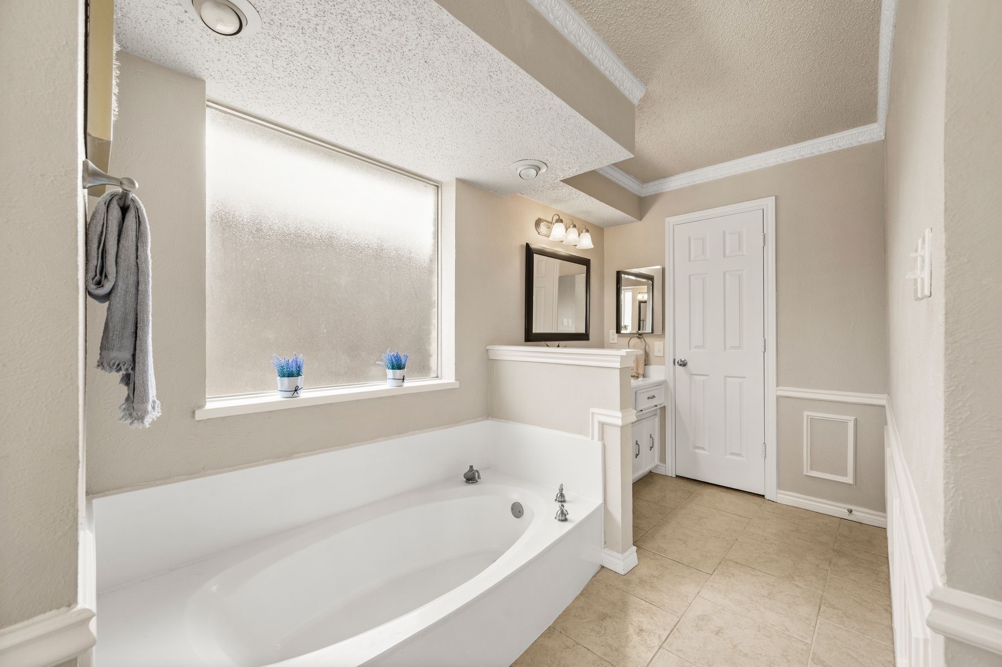 9731 Amberley Drive Dallas TX 75243