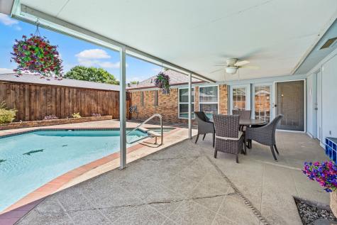 9731 Amberley Drive Dallas TX 75243