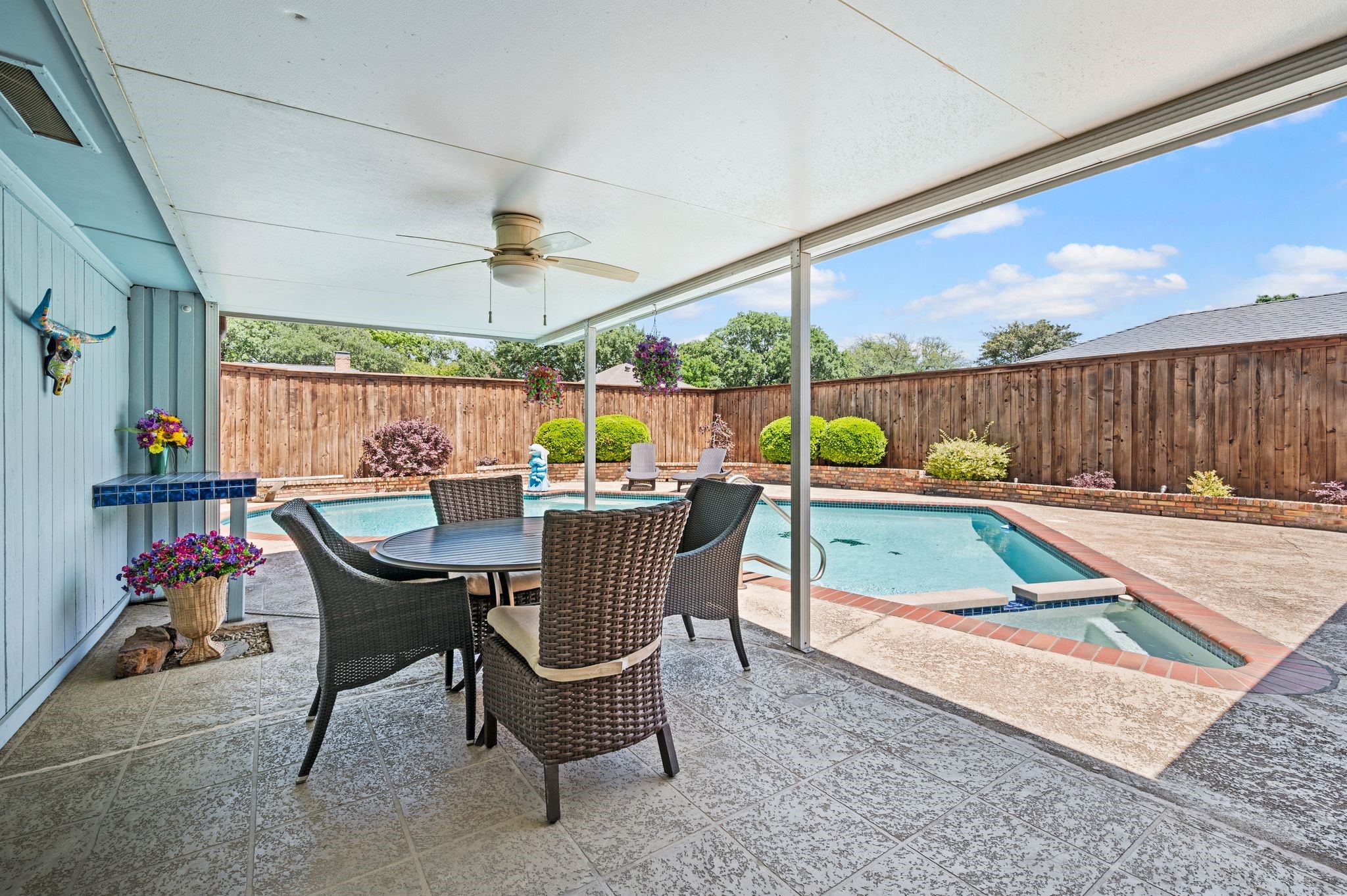 9731 Amberley Drive Dallas TX 75243