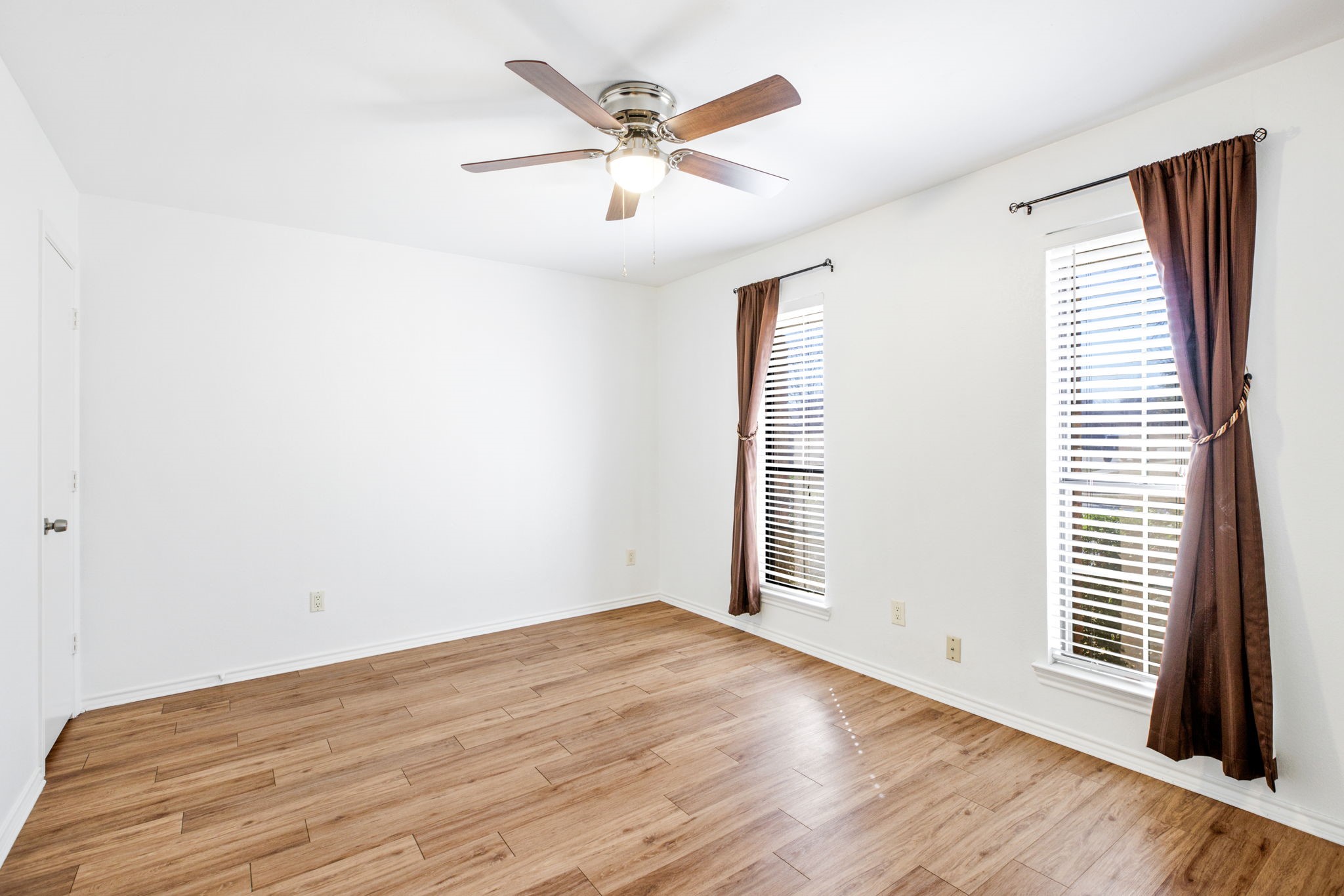 1764 Arledge Carrollton TX 75007