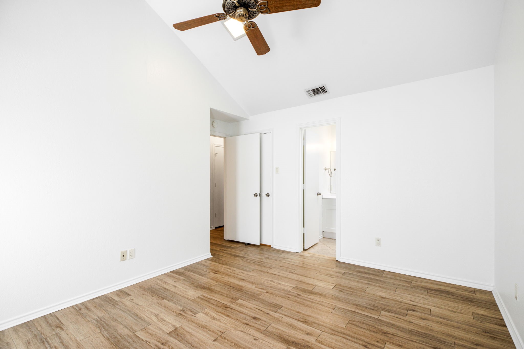 1764 Arledge Carrollton TX 75007