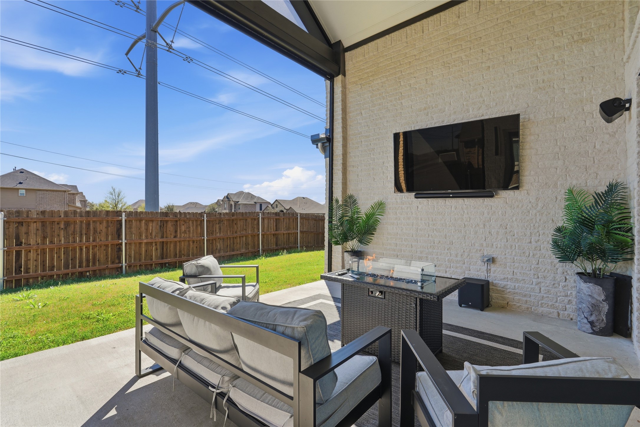 7548 Ridge Lane Grand Prairie TX 75054