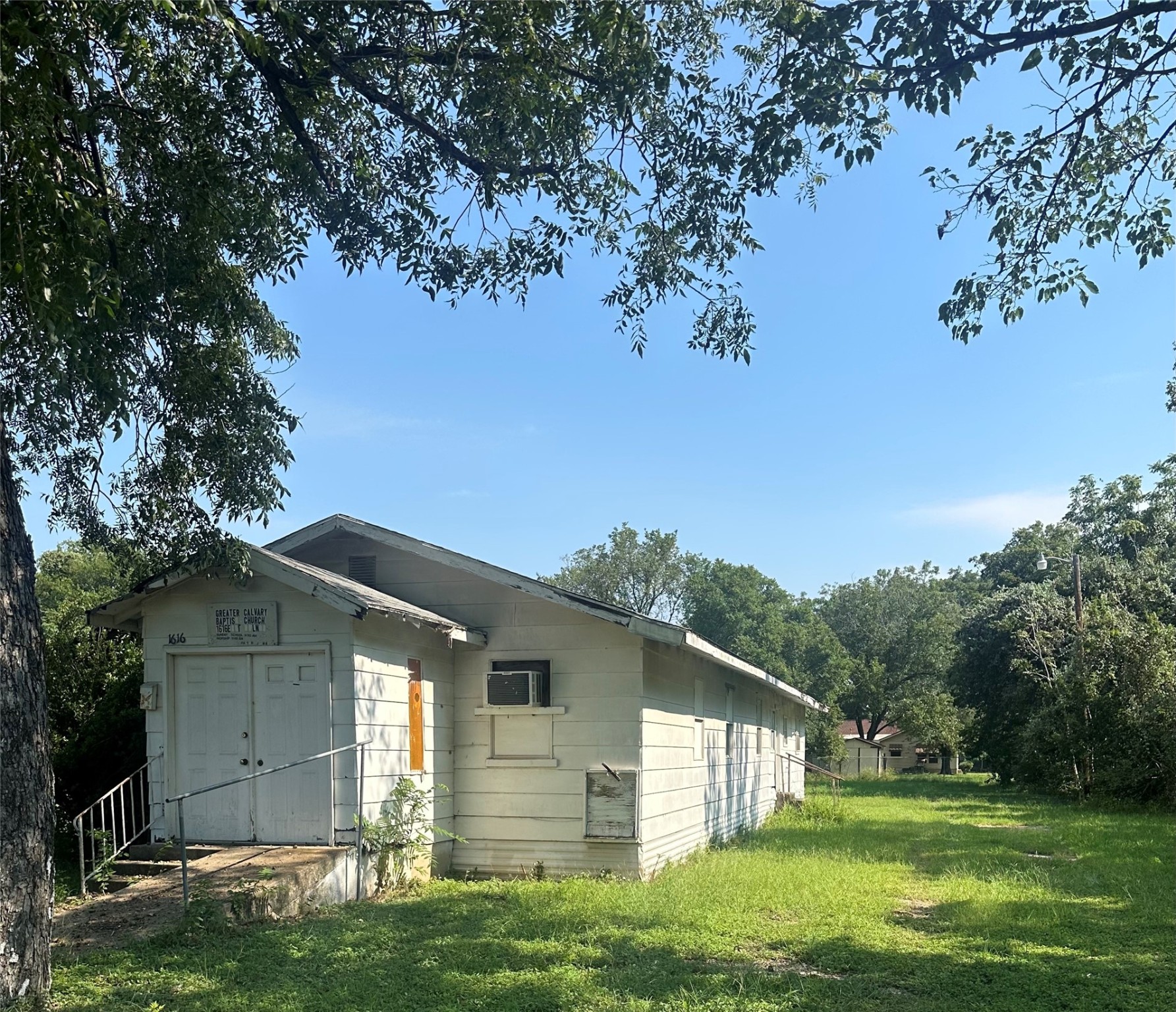 1616 E Walnut Street Waco TX 76704
