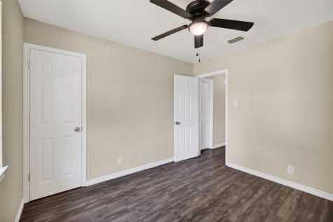 7528 Meadowlark Lane N Watauga TX 76148