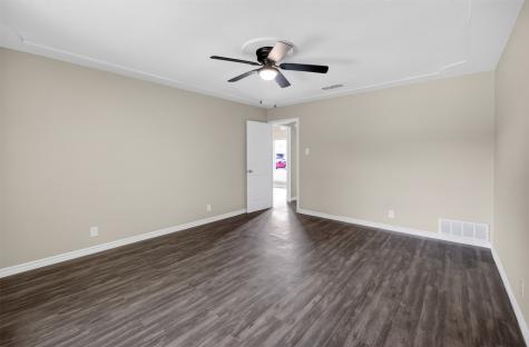 7528 Meadowlark Lane N Watauga TX 76148
