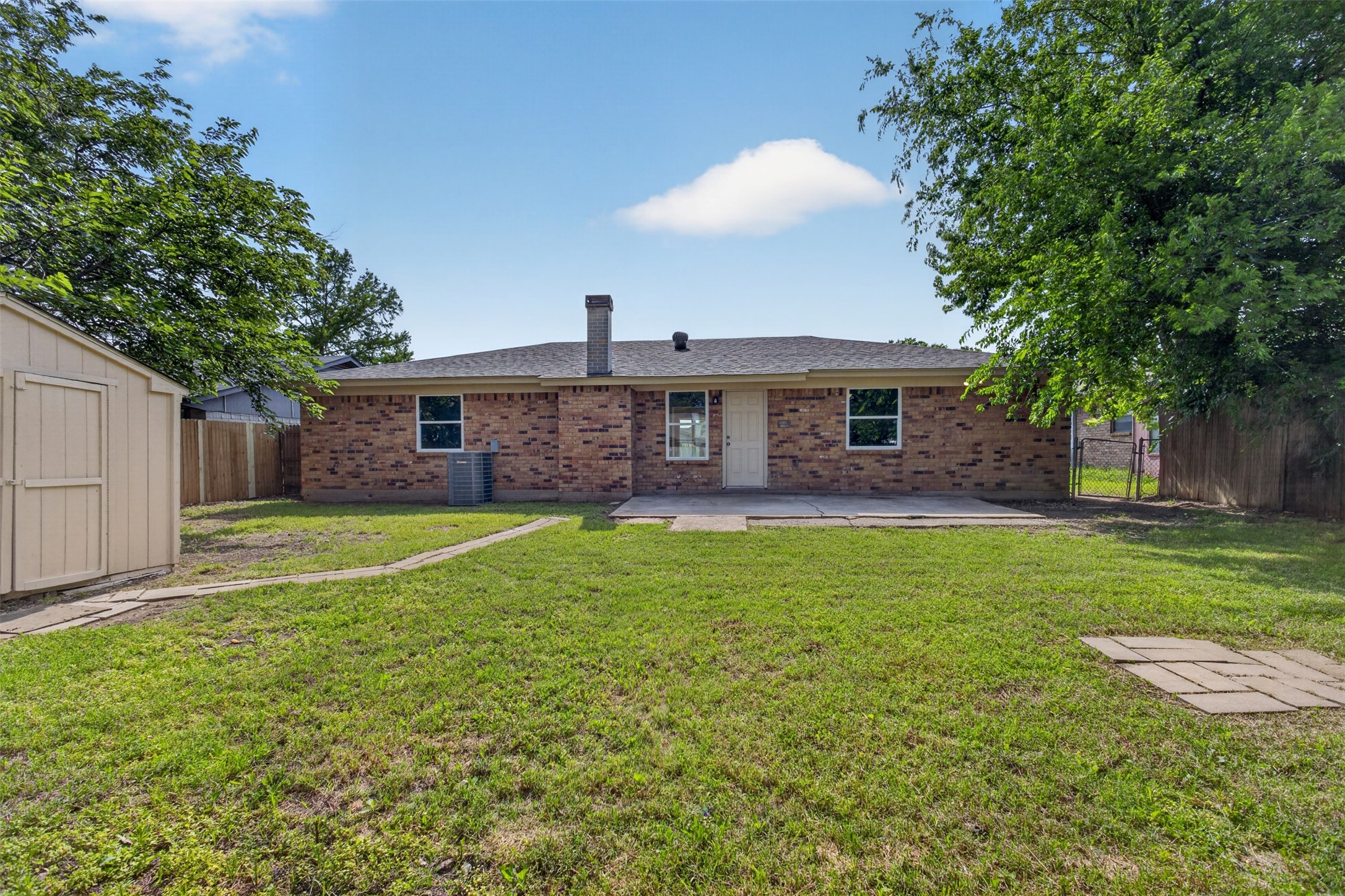 7528 Meadowlark Lane N Watauga TX 76148