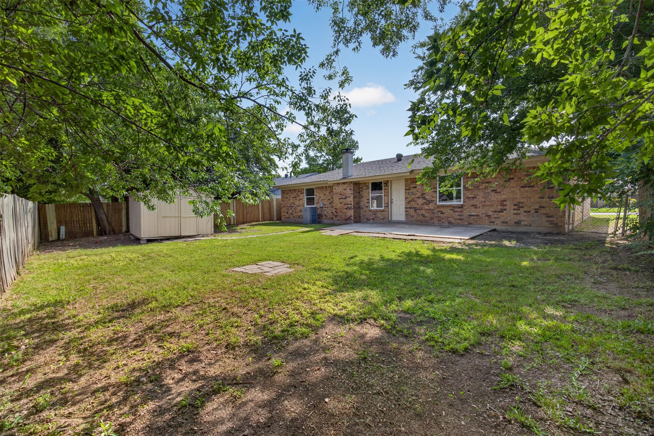 7528 Meadowlark Lane N Watauga TX 76148