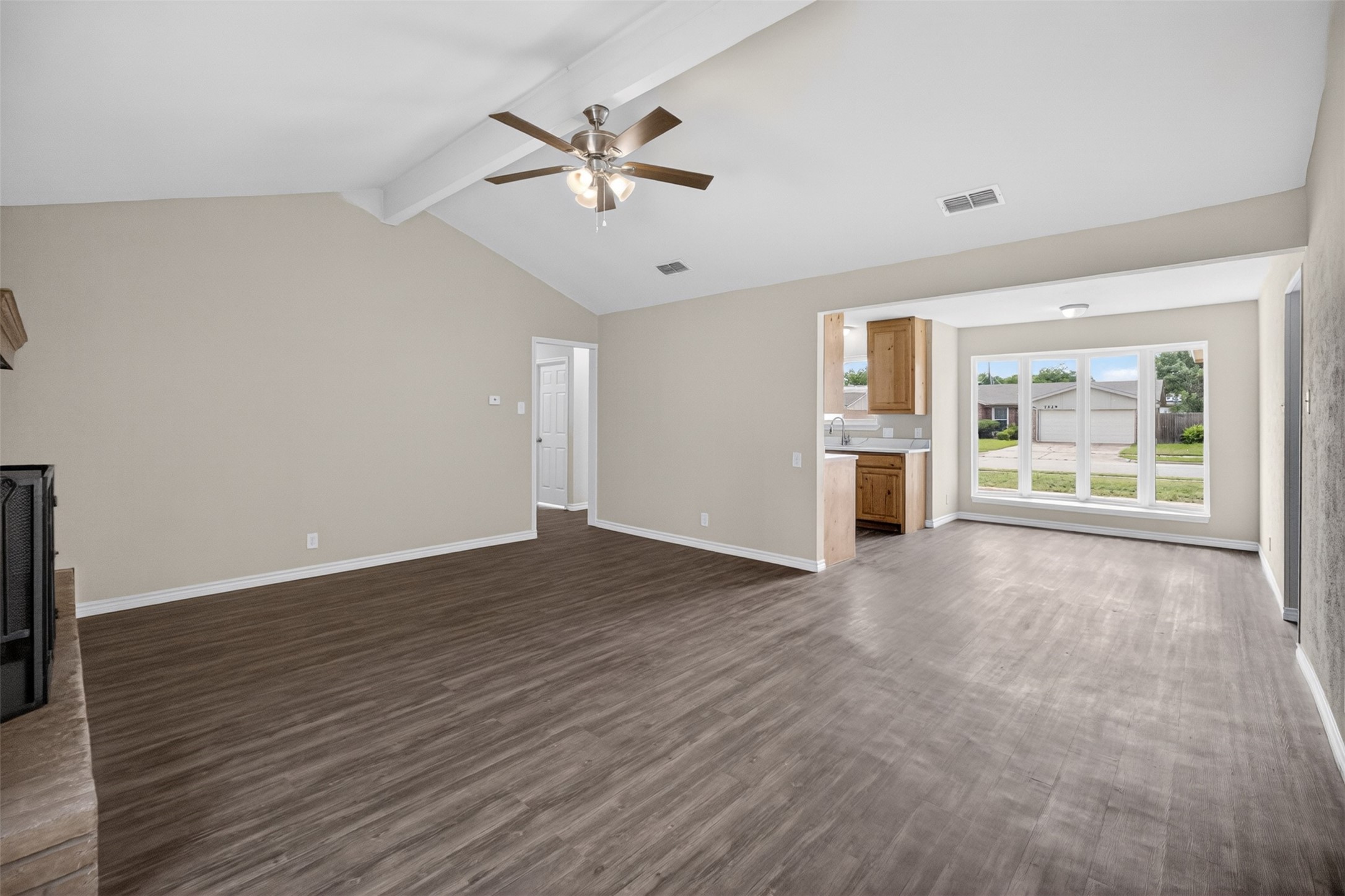 7528 Meadowlark Lane N Watauga TX 76148