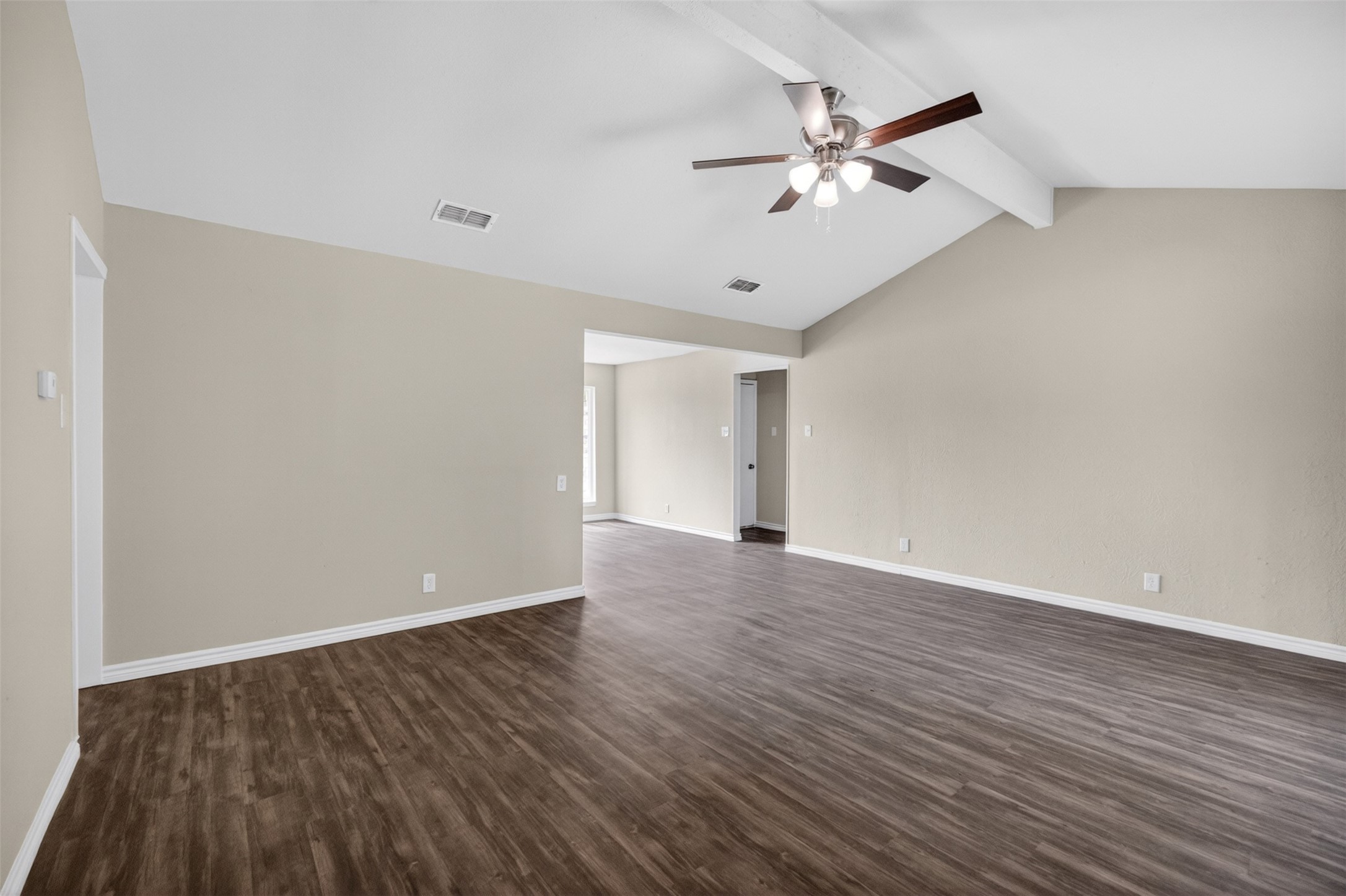 7528 Meadowlark Lane N Watauga TX 76148