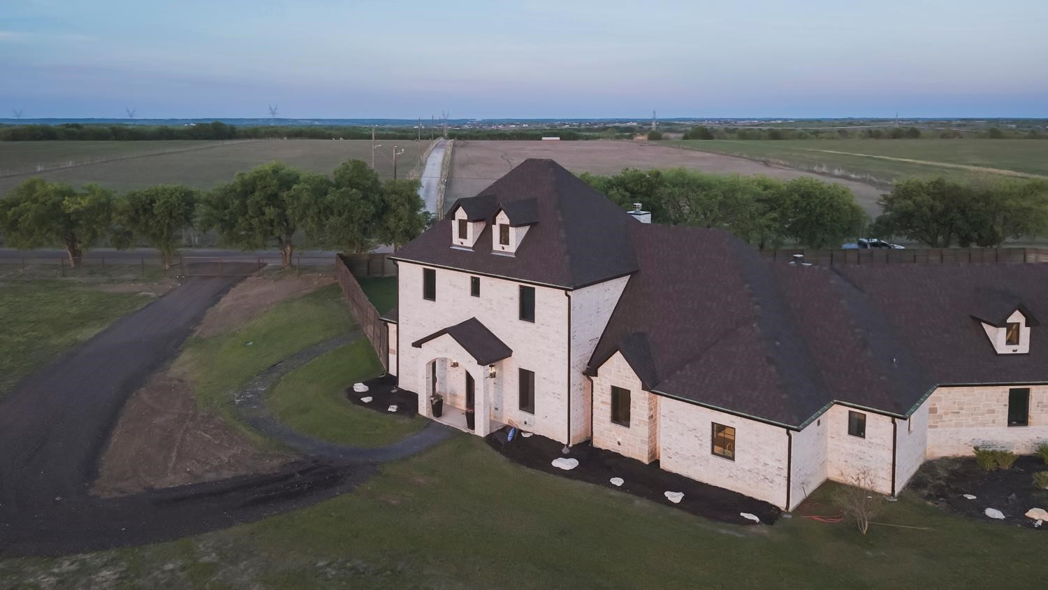 1911 Ozro Road Venus TX 76084