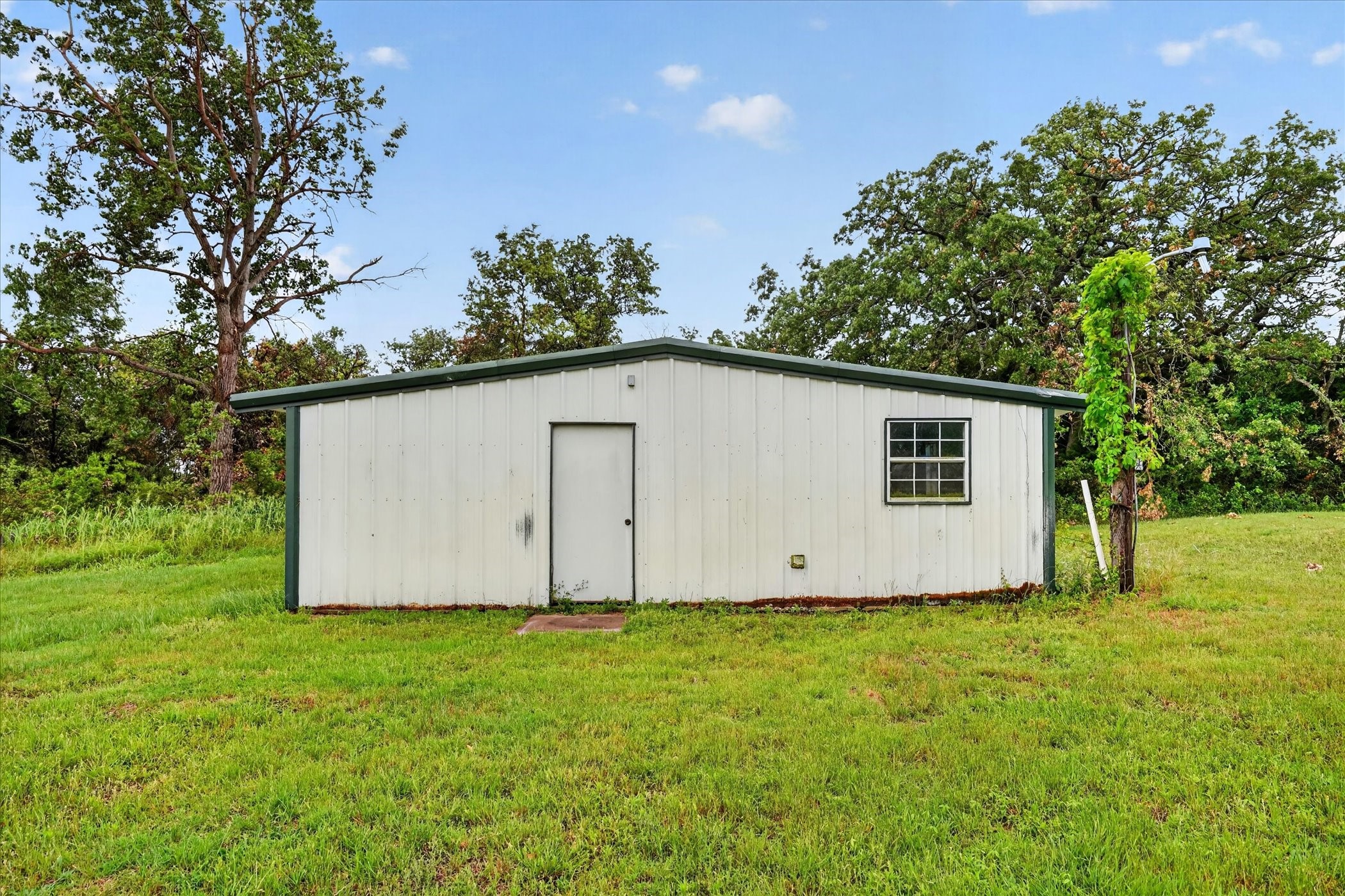 4697 Holbrook Road Springtown TX 76082