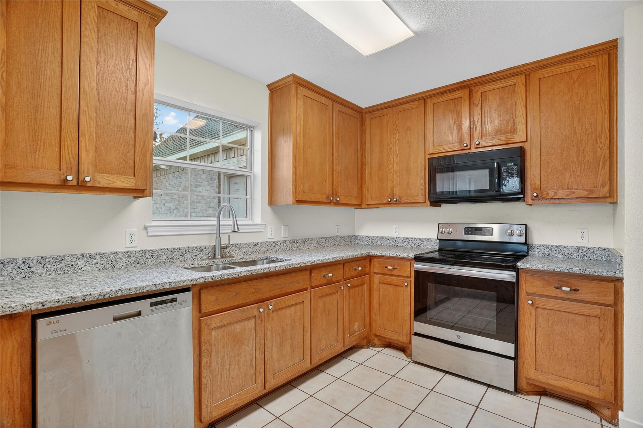 4697 Holbrook Road Springtown TX 76082