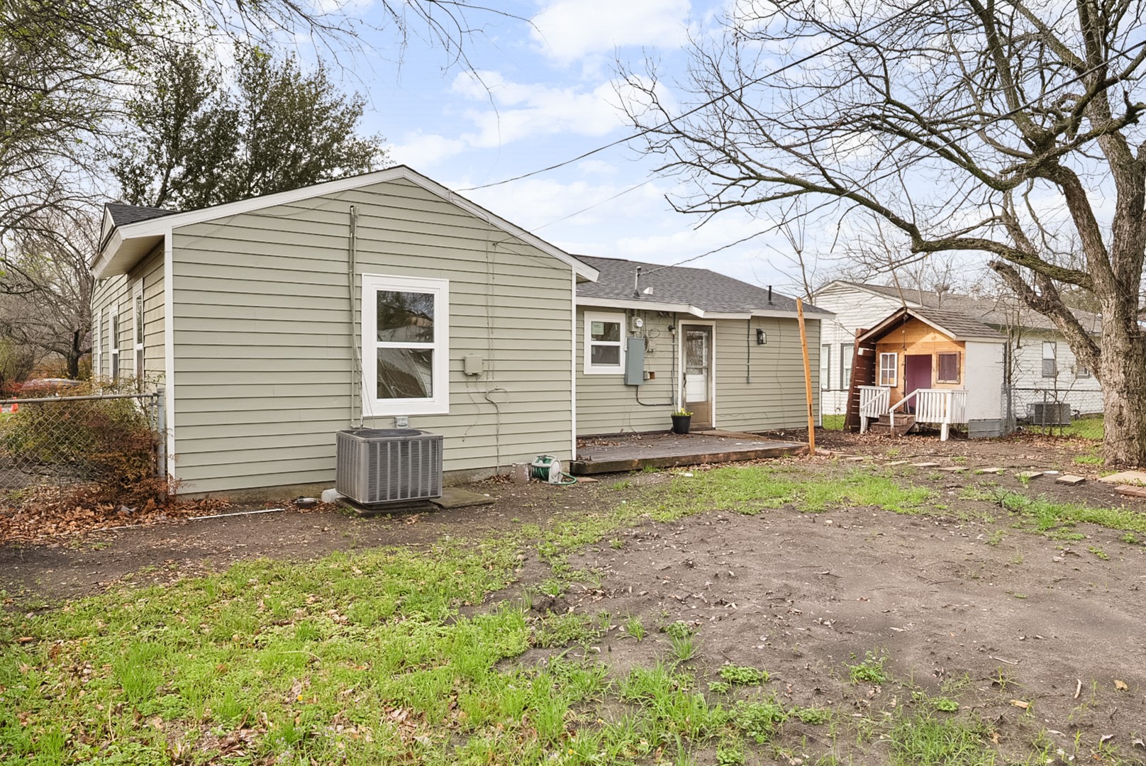 2655 Larry Drive Dallas TX 75228
