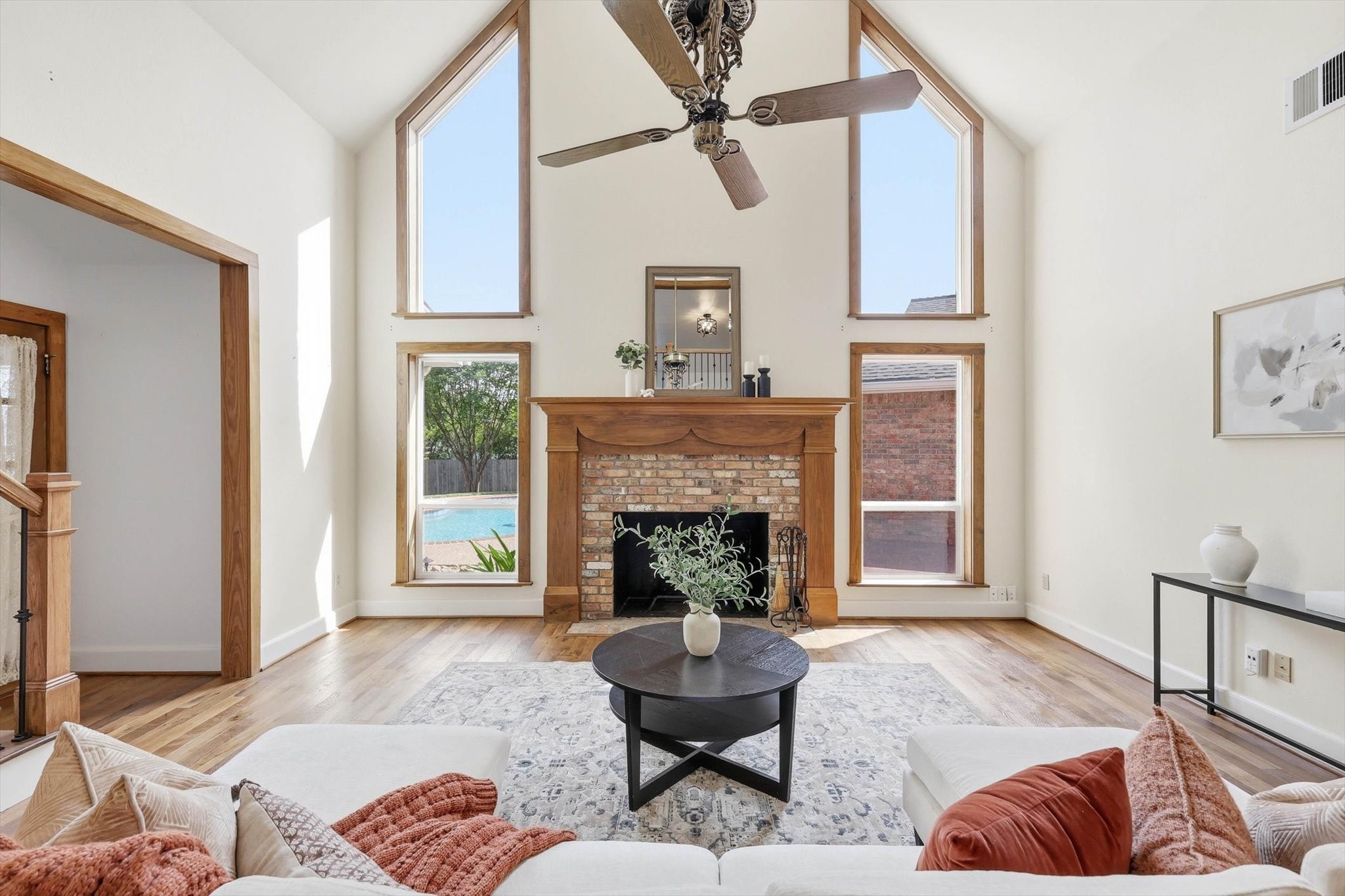 613 Evergreen Drive Hurst TX 76054