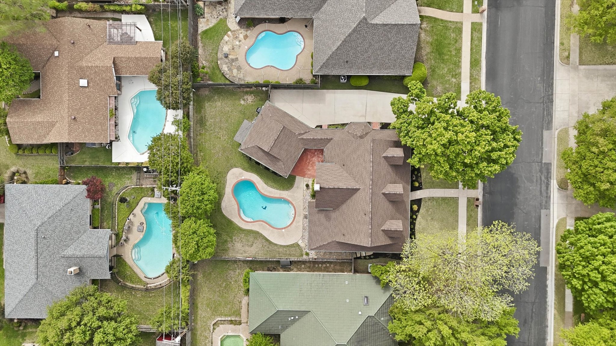 613 Evergreen Drive Hurst TX 76054