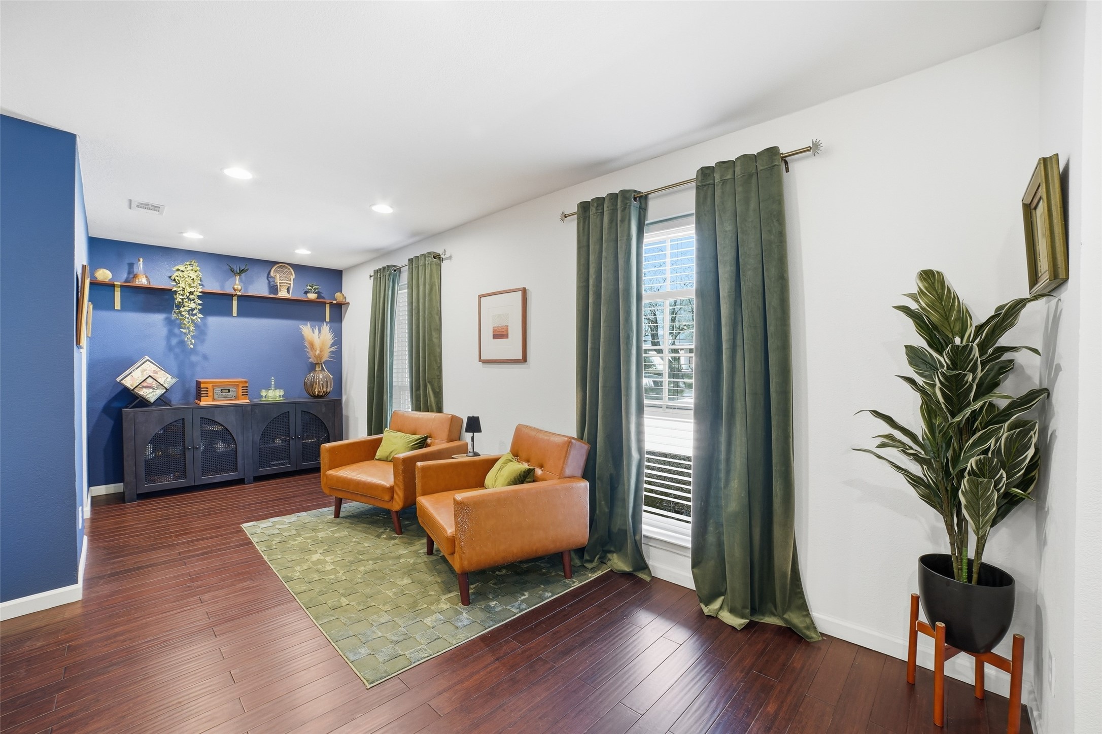 8142 Clear Springs Road Dallas TX 75240