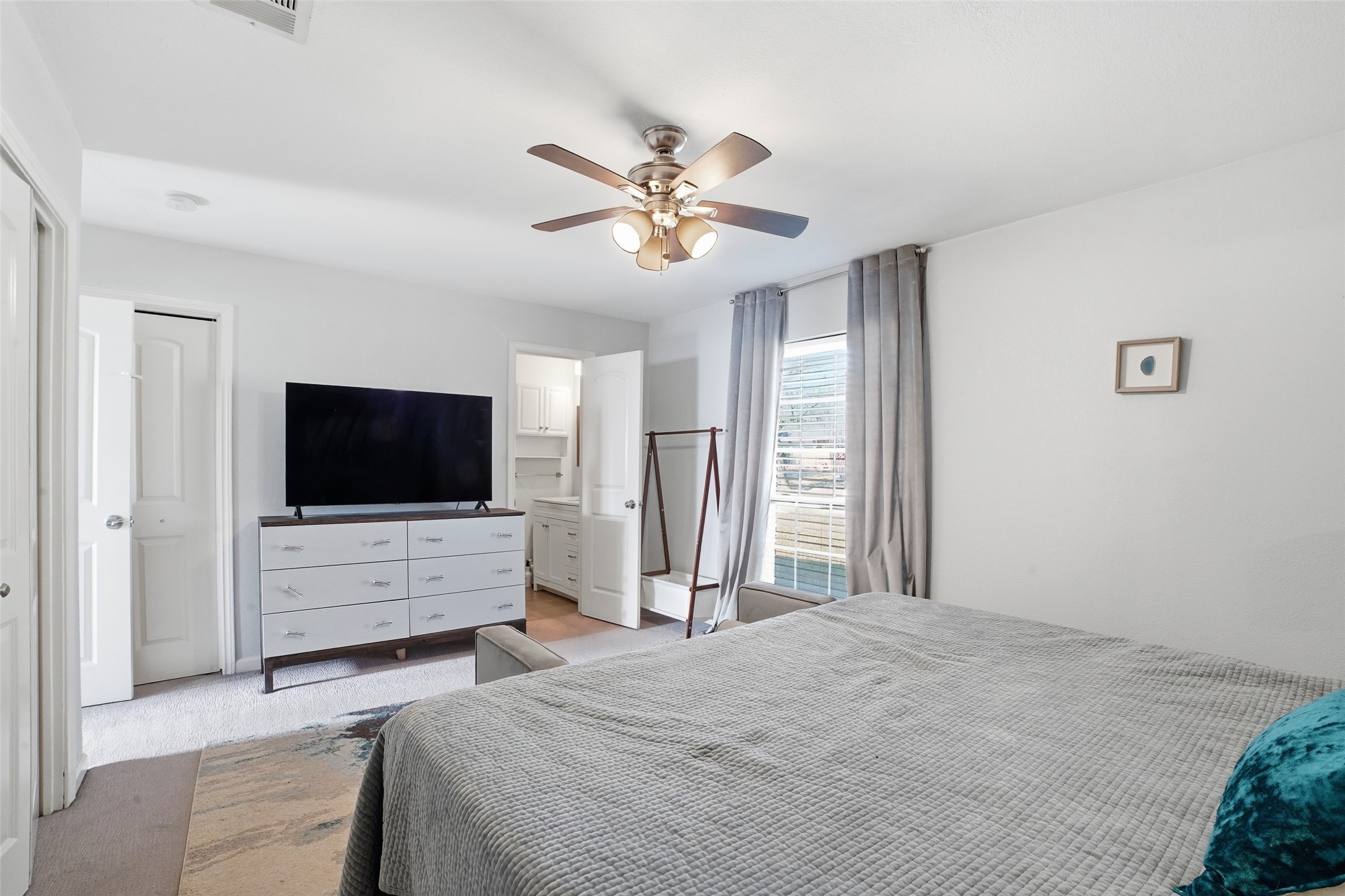 8142 Clear Springs Road Dallas TX 75240