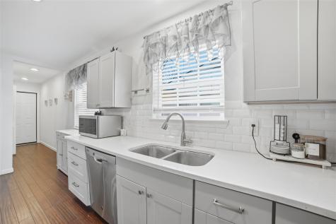 8142 Clear Springs Road Dallas TX 75240